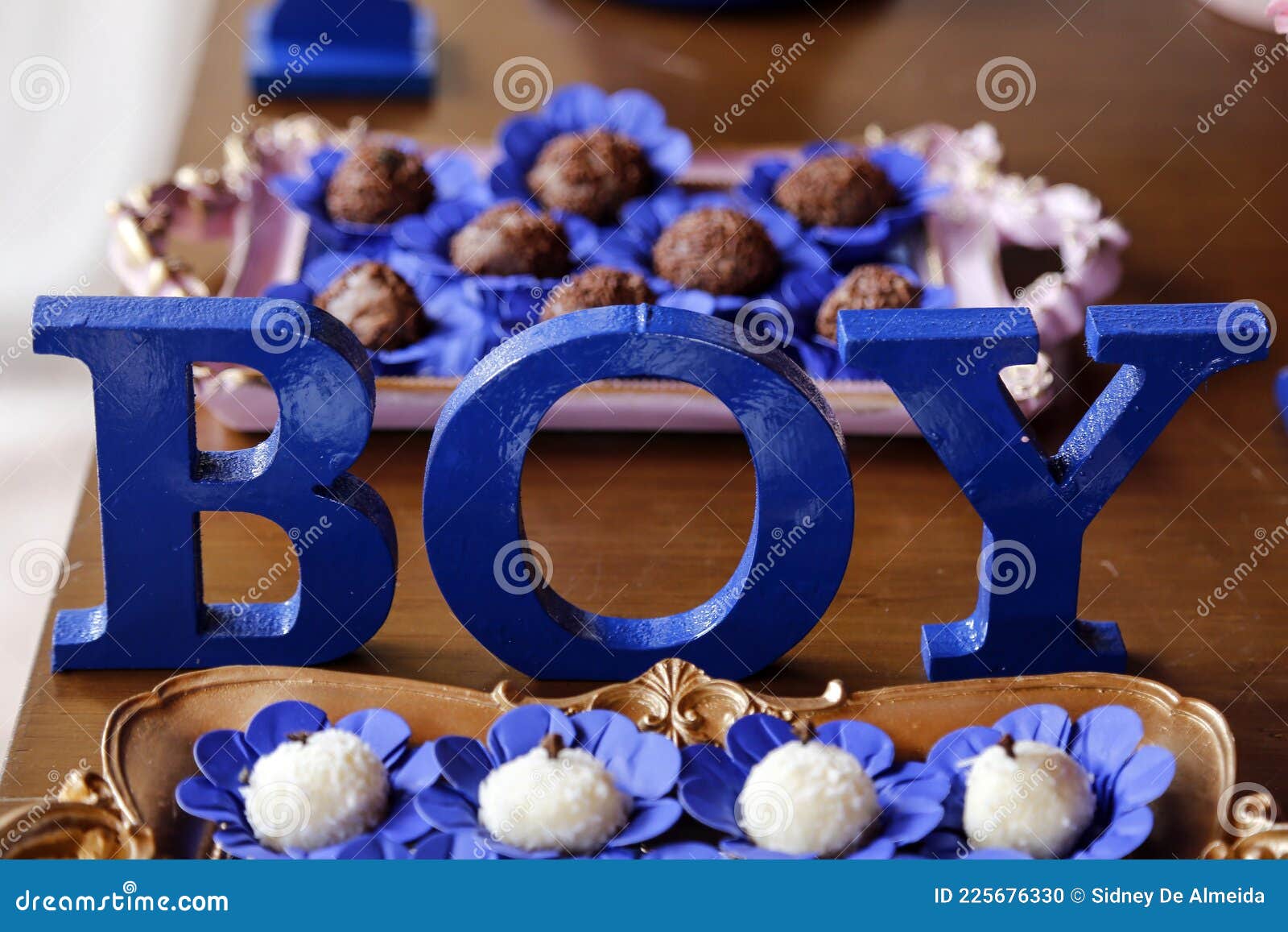 Concepto De Fiesta De Revelación De Género De Bebé Foto de archivo - Imagen  de azul, objeto: 225676330