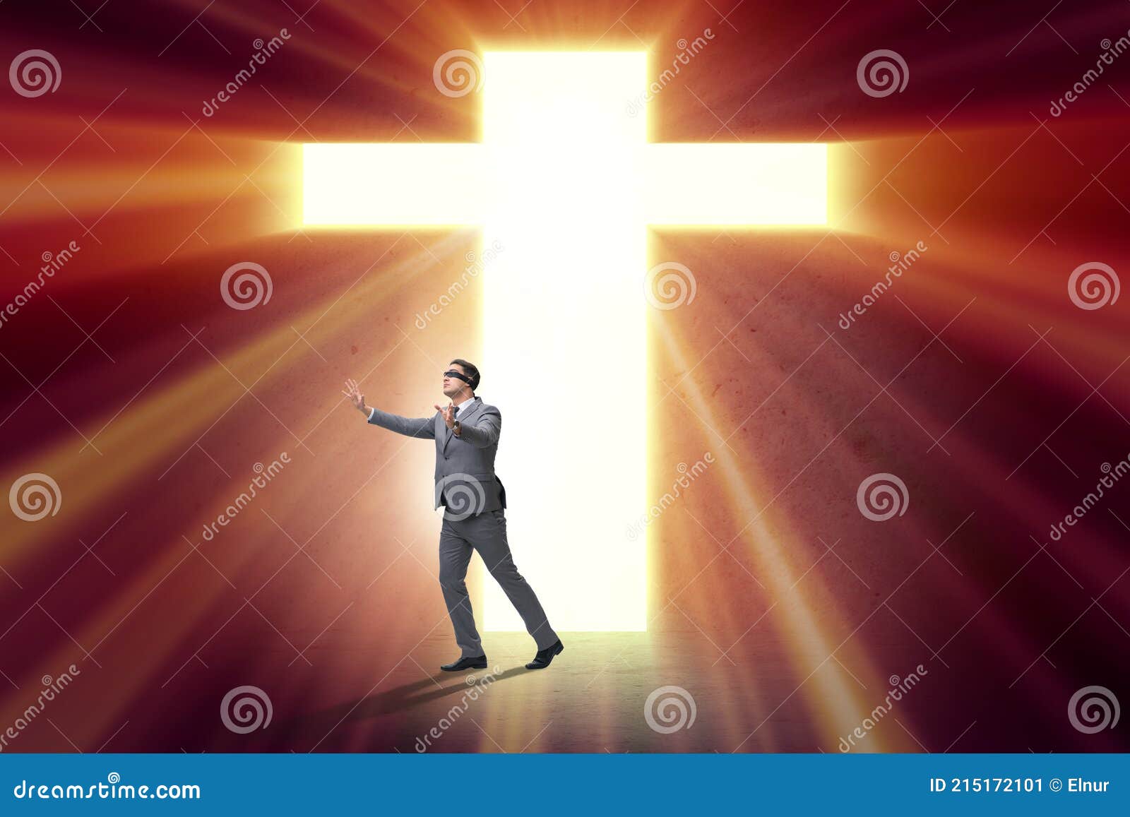Concepto Religioso Con Hombre Cruzado Solitario Imagen de archivo - Imagen de confuso, crucifijo: 215172101