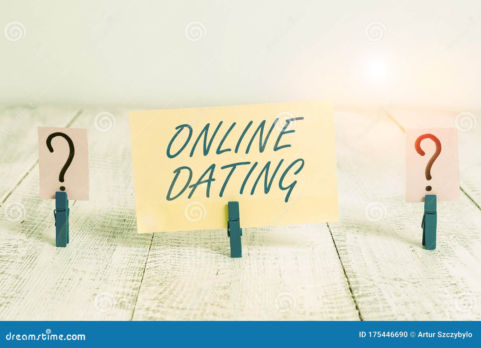 How to build a profitable online dating business?