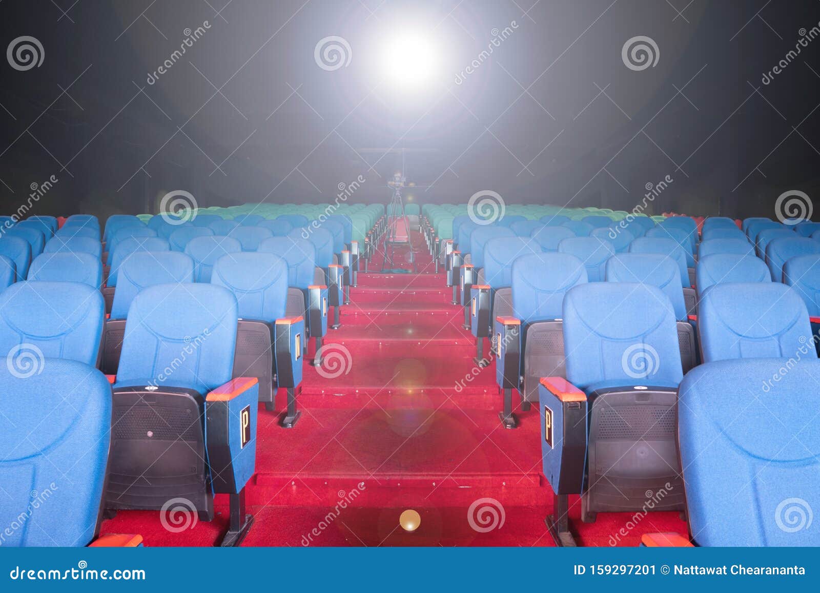 concert film seat premiere