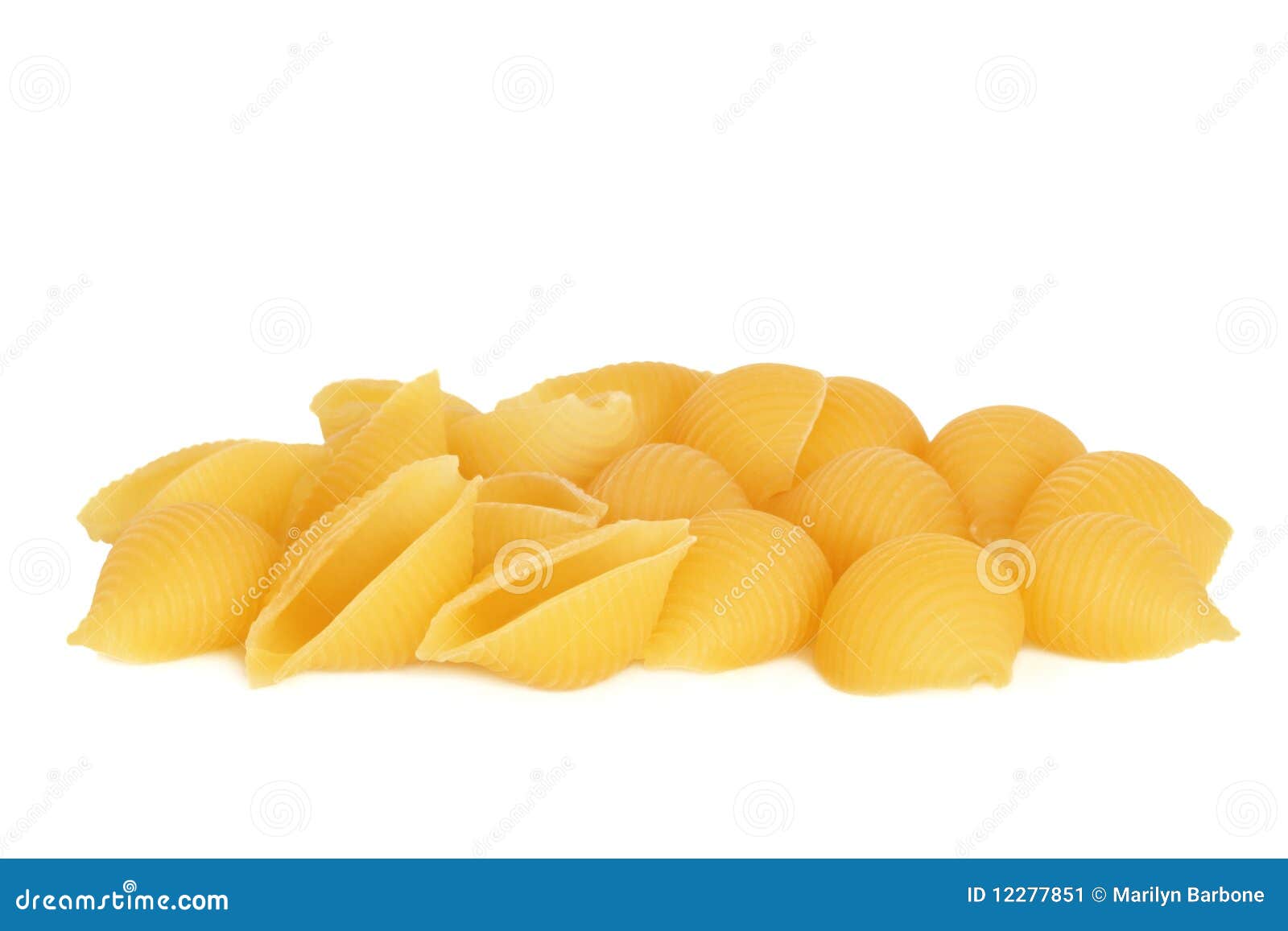 Download 4 000 Conchiglie Pasta Photos Free Royalty Free Stock Photos From Dreamstime Yellowimages Mockups
