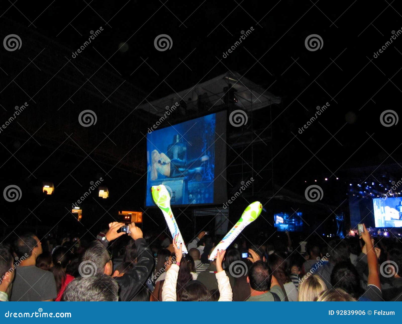 Concierto De Shakira, Costa Rica Foto editorial - Imagen de danza