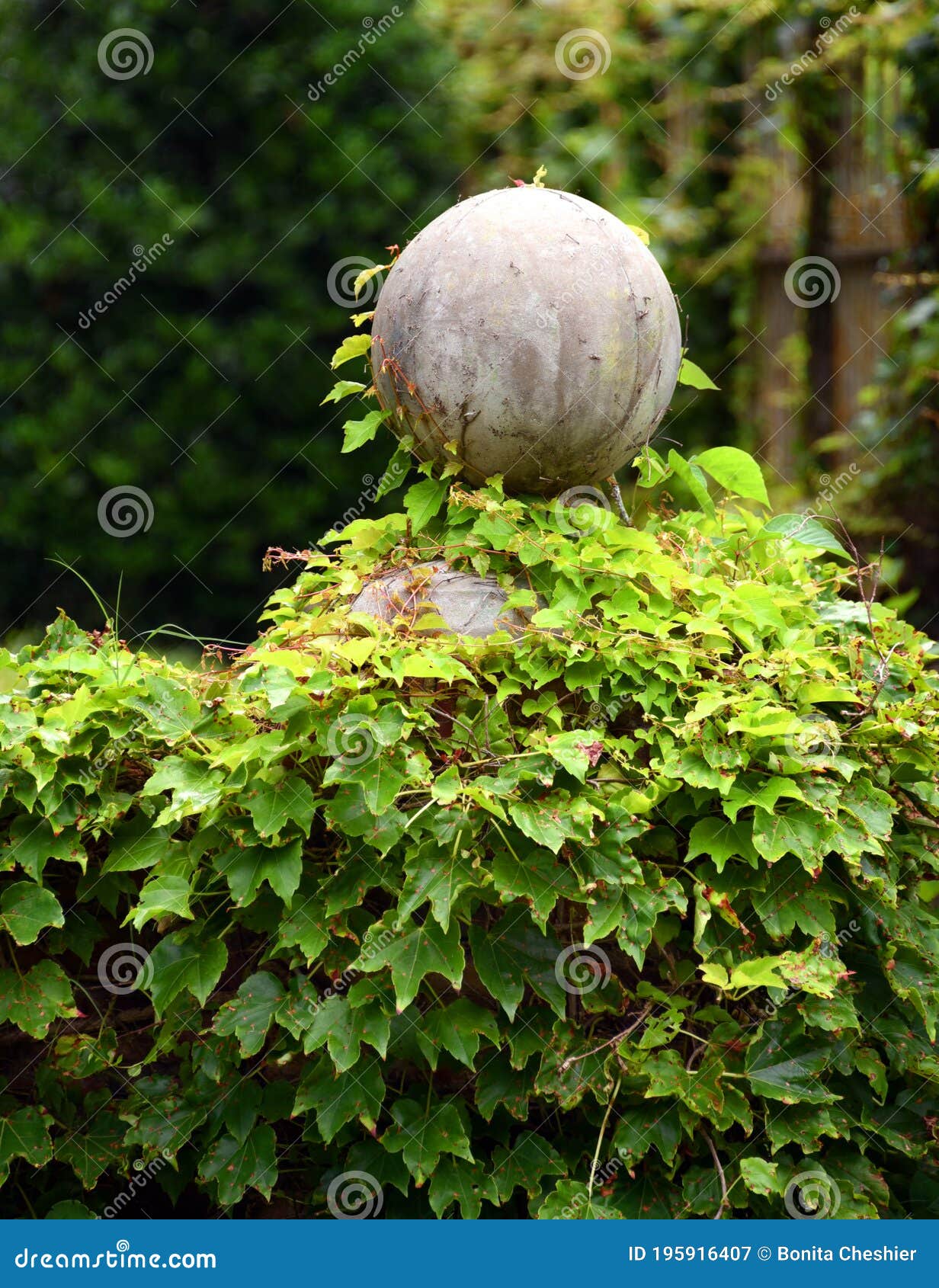 Concrete Finial Architectural Detail RoyaltyFree Stock Photography