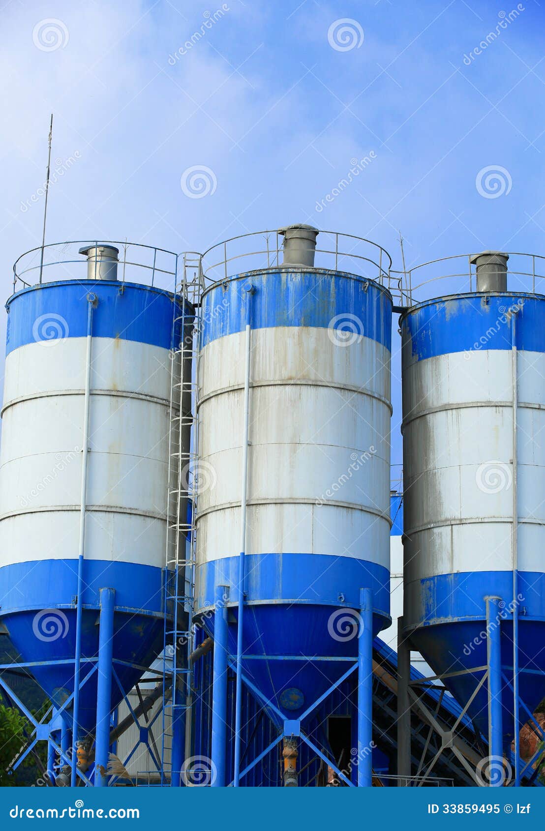 Concrete mixing plants stock image. Image of mixing, plants - 33859495