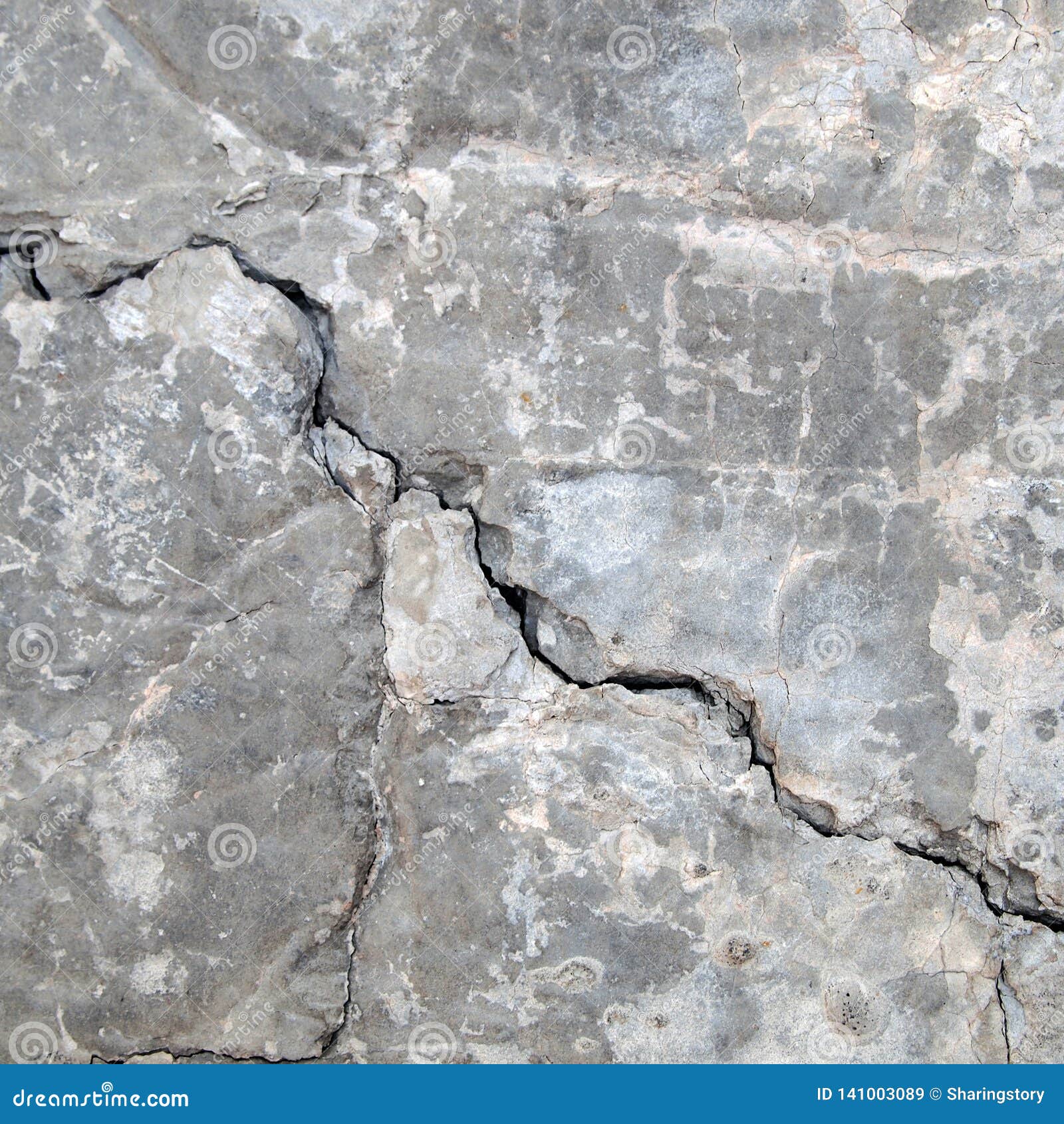 Concrete wall cracks stock image. Image of concrete 141003089