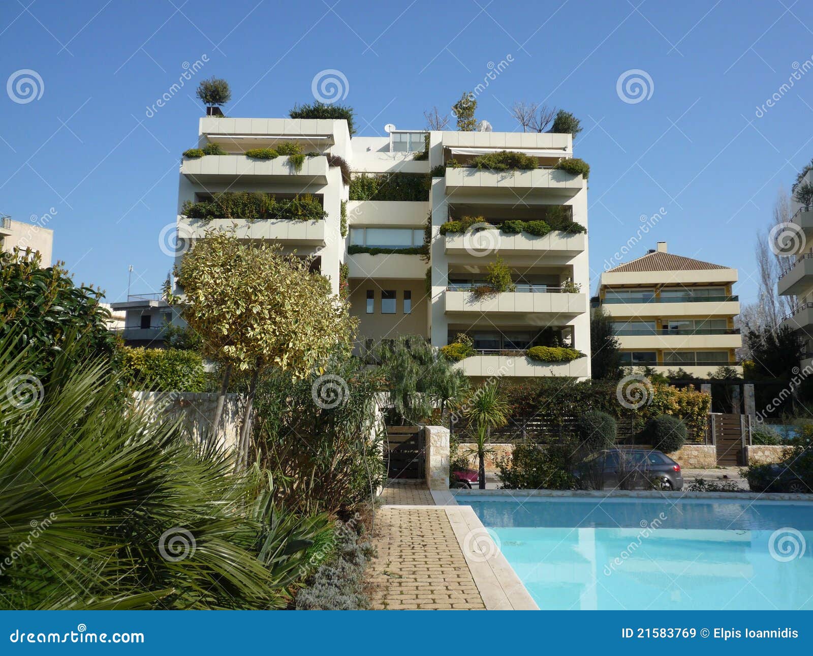 Condomini di lusso a Atene immagine stock. Immagine di residenza 21583769