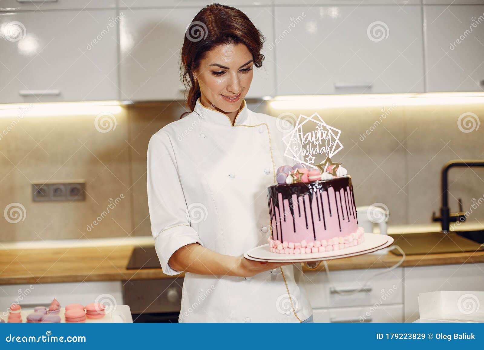 Confectioner in a Uniform Decorates the Cake Stock Image - Image of ...