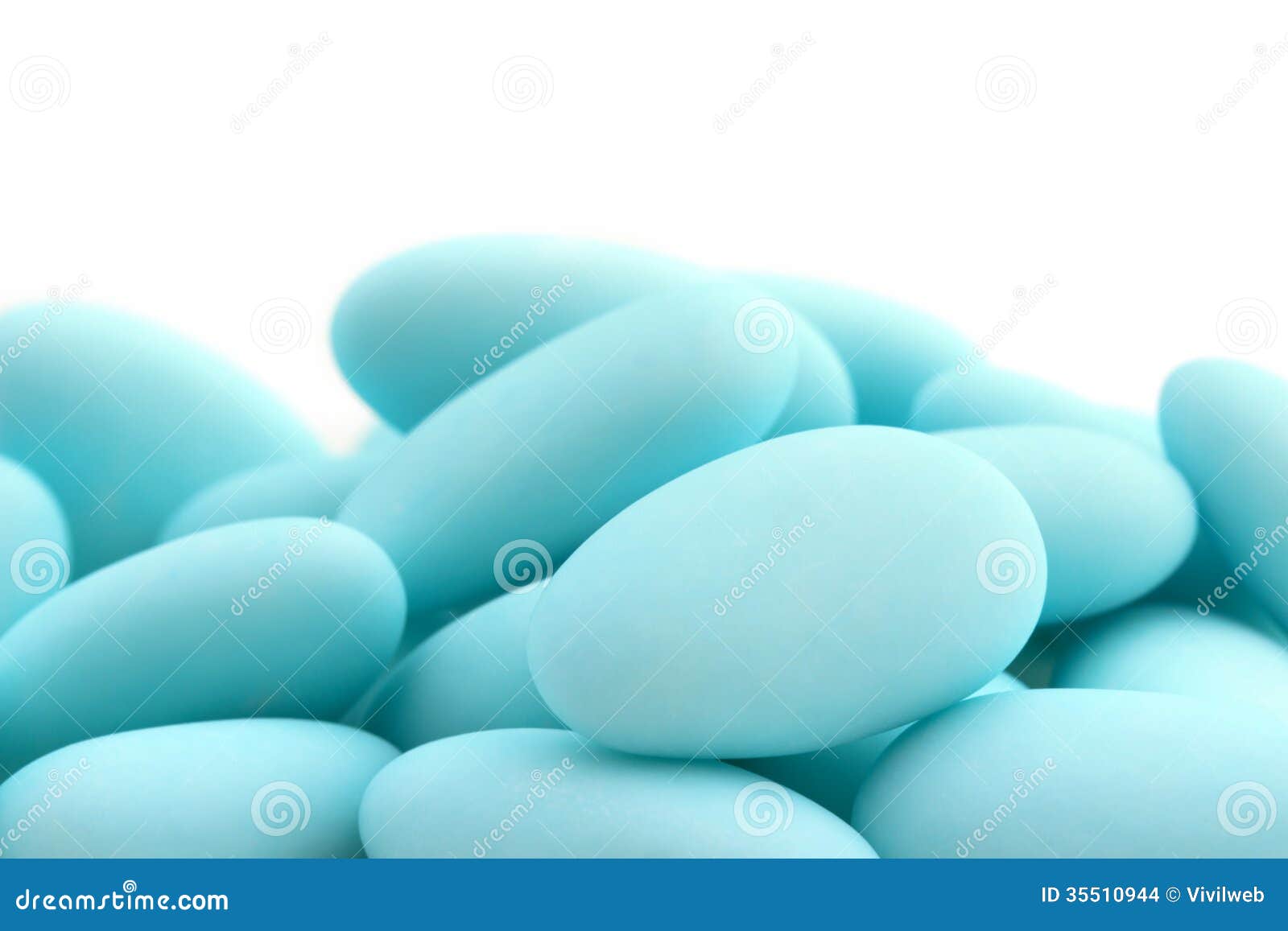 Confetti blu fotografia stock. Immagine di battesimo - 35510944