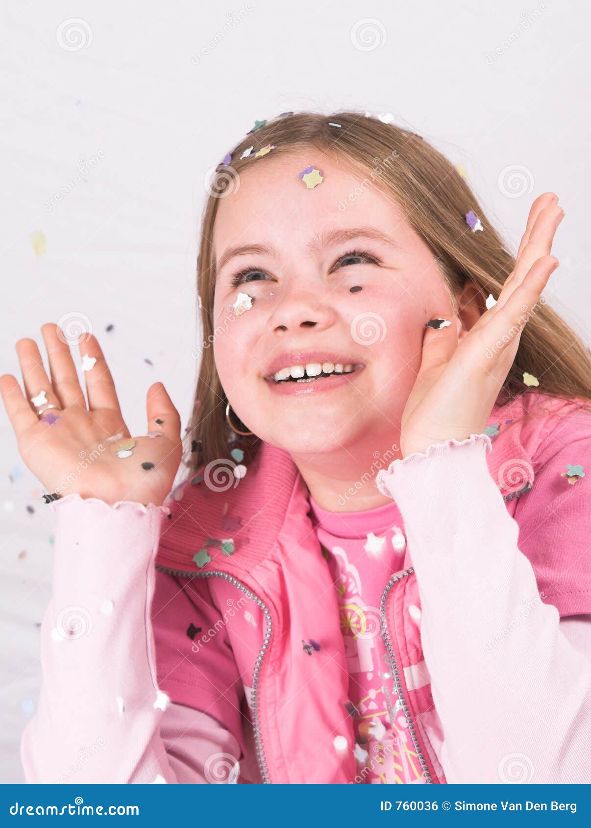 Confettis de projection photo stock. Image du sourire, mignon 760036