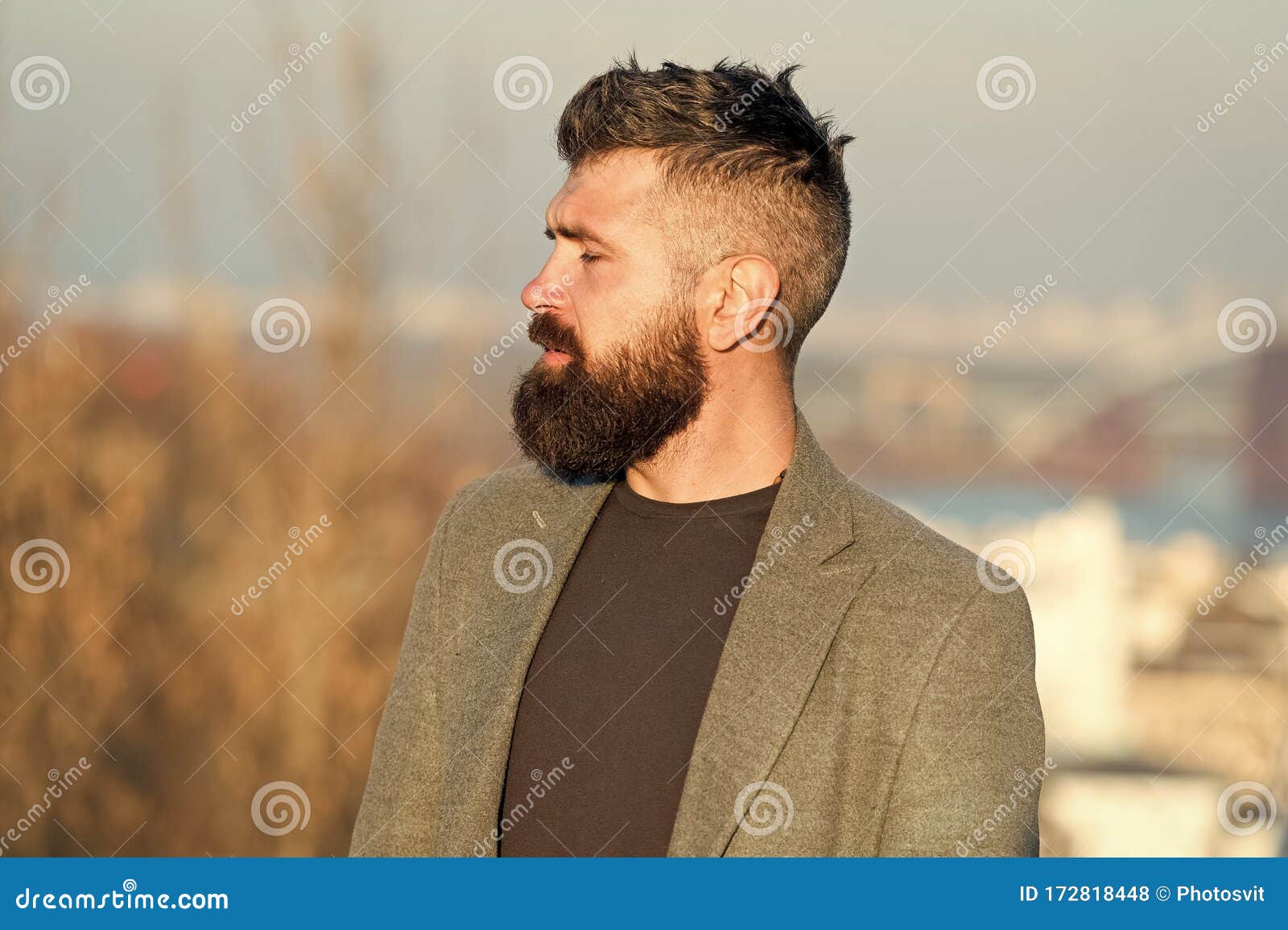 Confident Individual. Brutal Hipster. Caucasian Hipster with Thick Beard  Hair Stock Photo - Image of caucasian, broker: 172818448