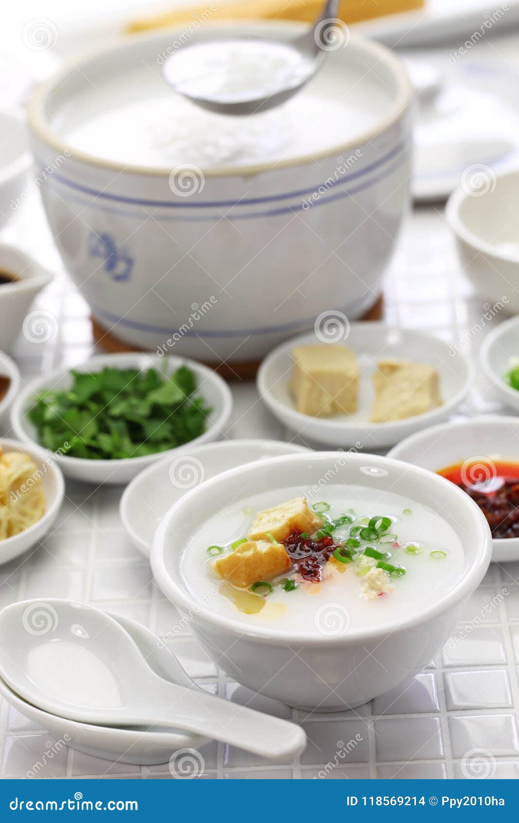 Congee, Chinese Rice Porridge Stock Photo - Image of onion, meal: 118569214