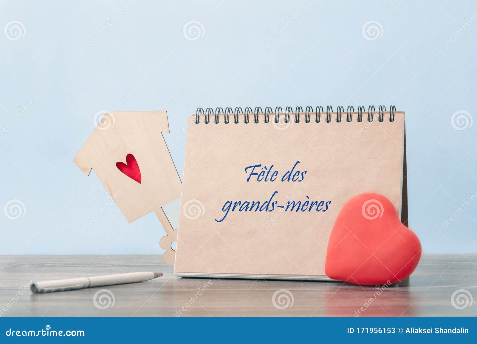 congratulations in french on the day of grandmothers.