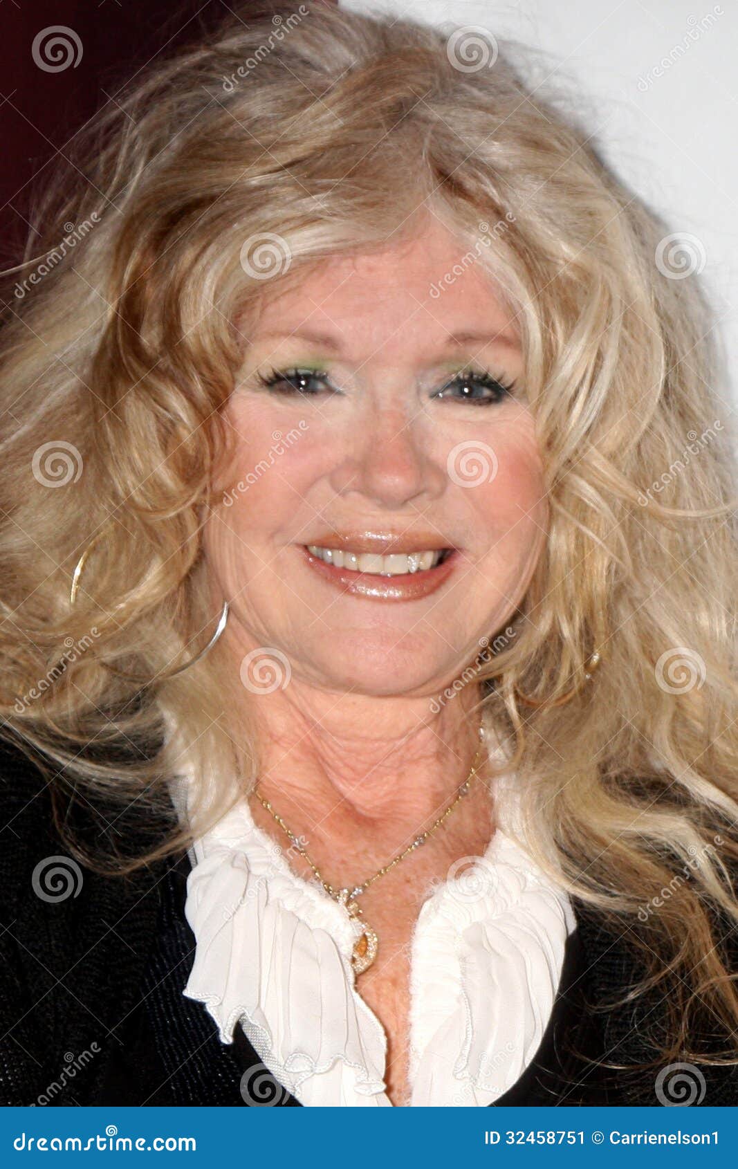 <b>Connie Stevens</b> Redaktionelles Foto - connie-stevens-32458751