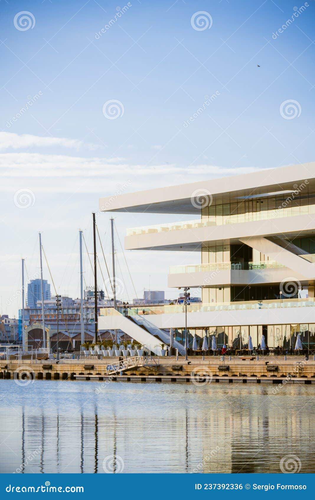 Construção De Veles E Aberturas Em Marina Valencia Espanha Foto Editorial -  Imagem de litoral, fachada: 237392336