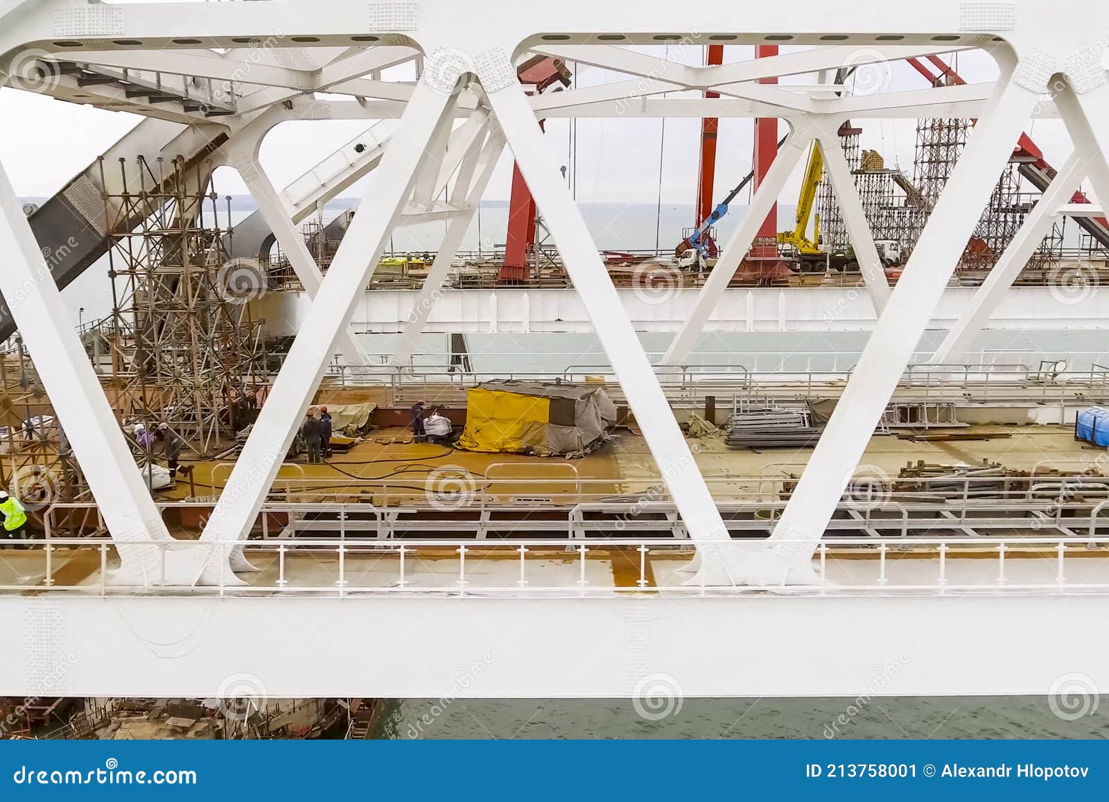 construction of the bridge. engineering facilities for the construction of a railway and automobile bridge across the strait
