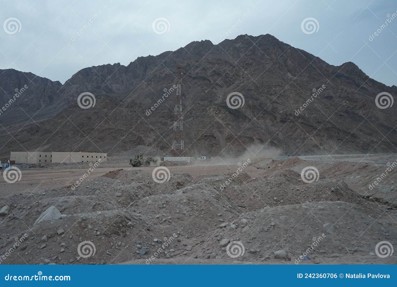 Caterpillar 966E Wheel Loader at Work on a Construction Site. Dahab