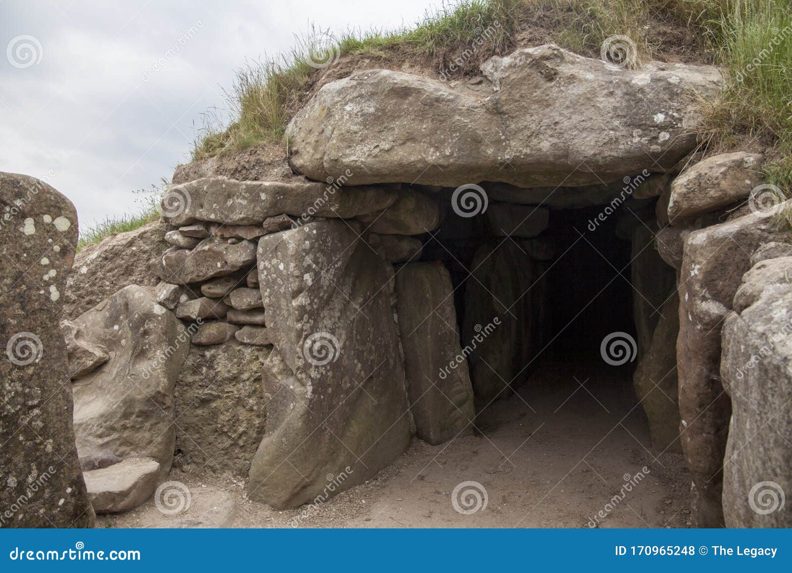 west kennet long barrow in avebury stone circle
