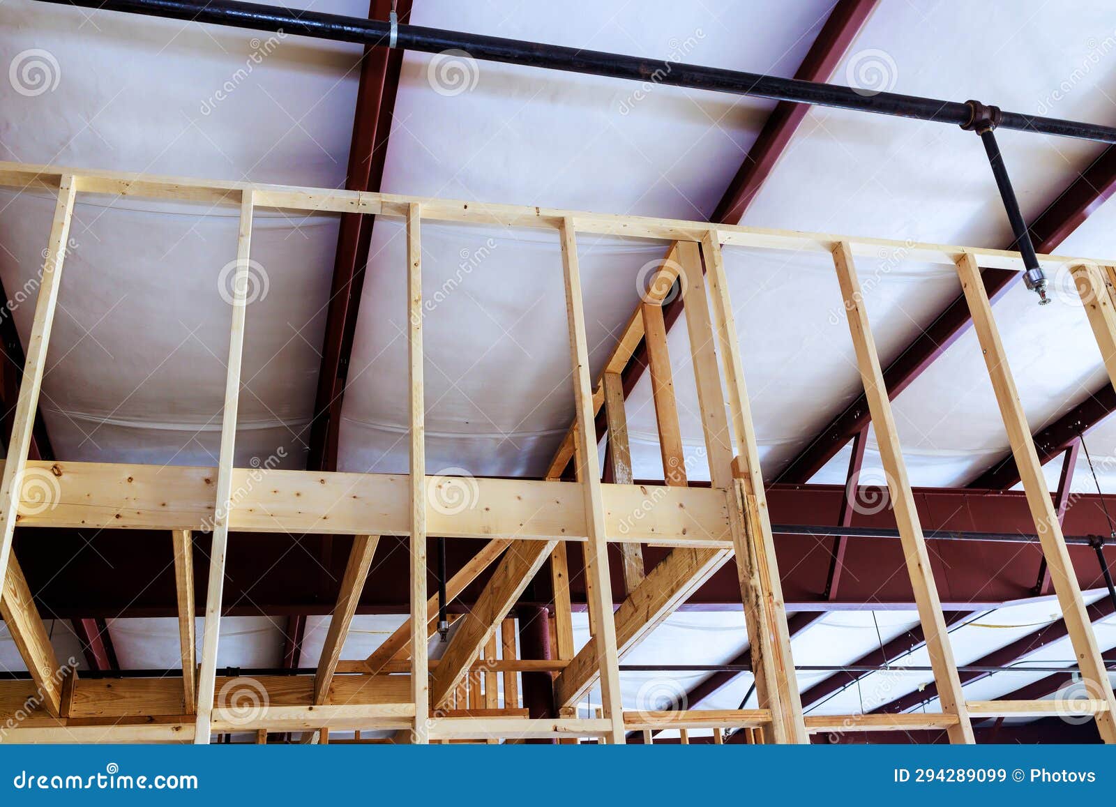 Construction Roof Structure of Steel Frame Timber Joists for Large
