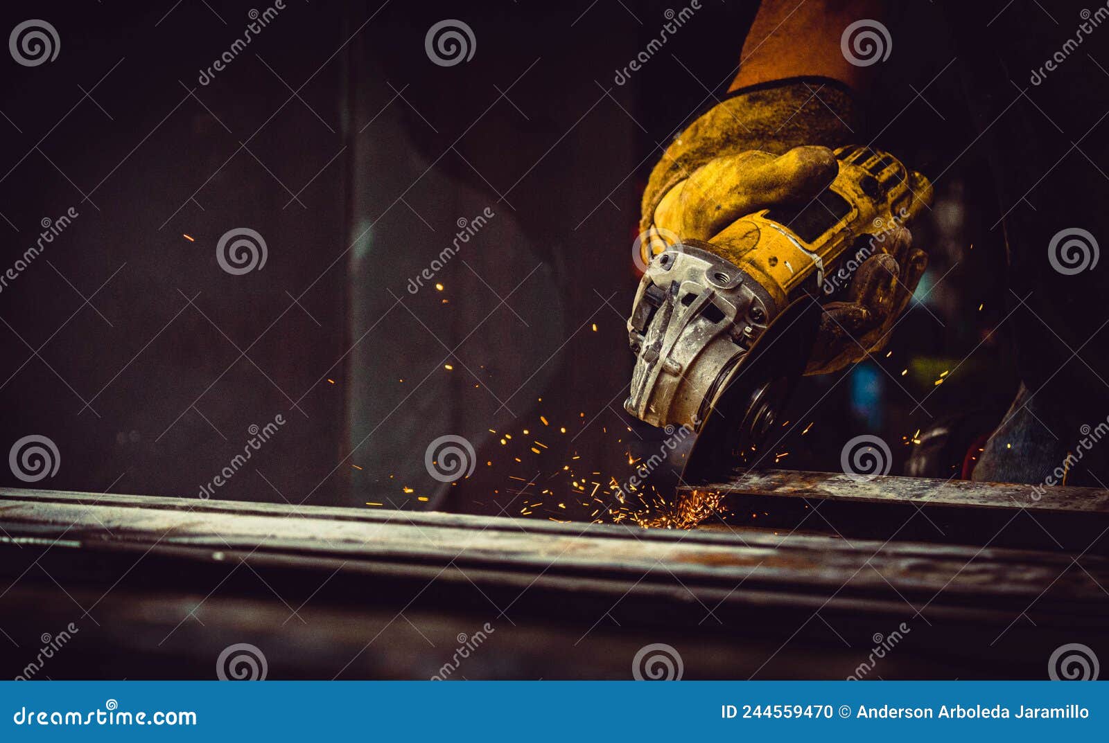 construction tool cutting metal