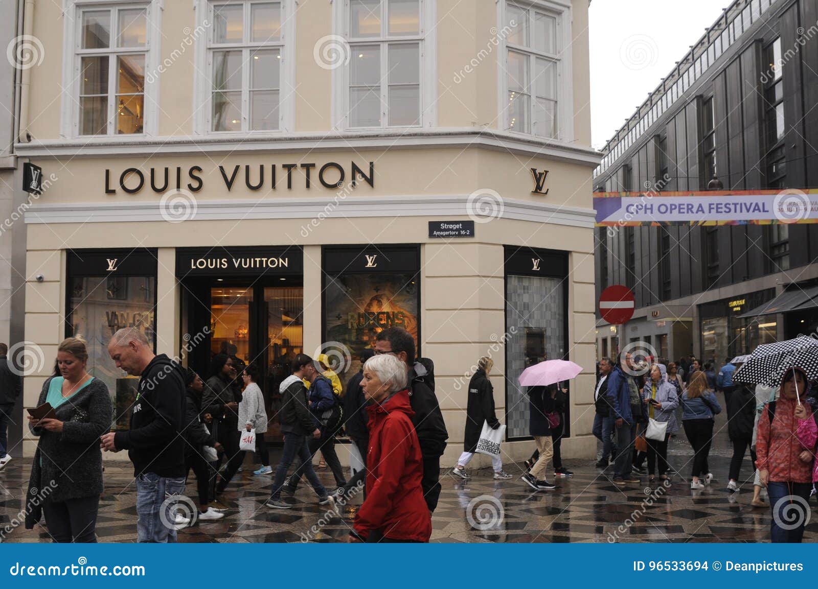 Consumer with Louis Vuitton Shopping Bags Editorial Stock Image - Image of  denmark, finanz: 96533694