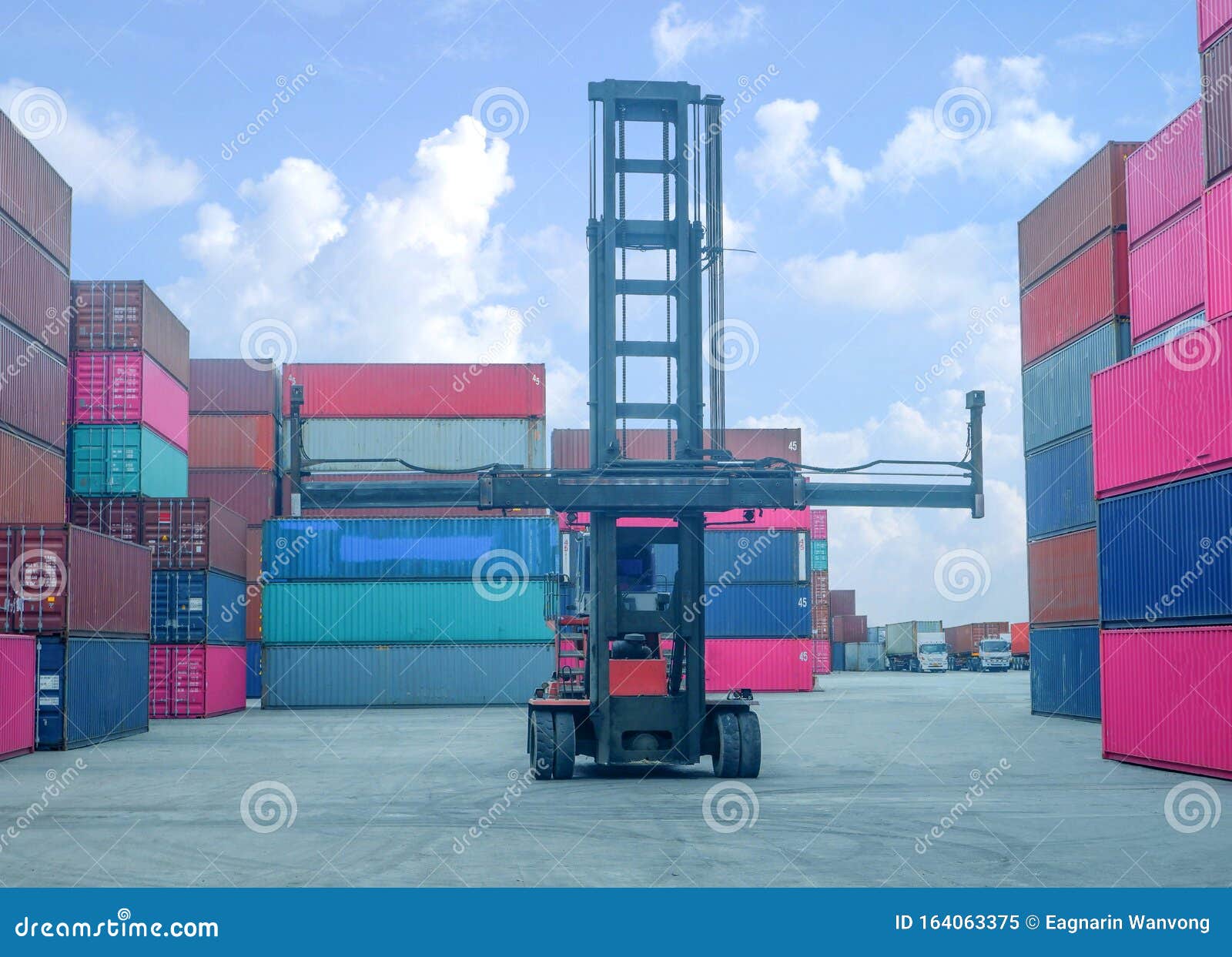 Container Handlers In The Shipping Dock With Storage Cabinet Background Industrial Ideas Stock Image Image Of Business Economy 164063375