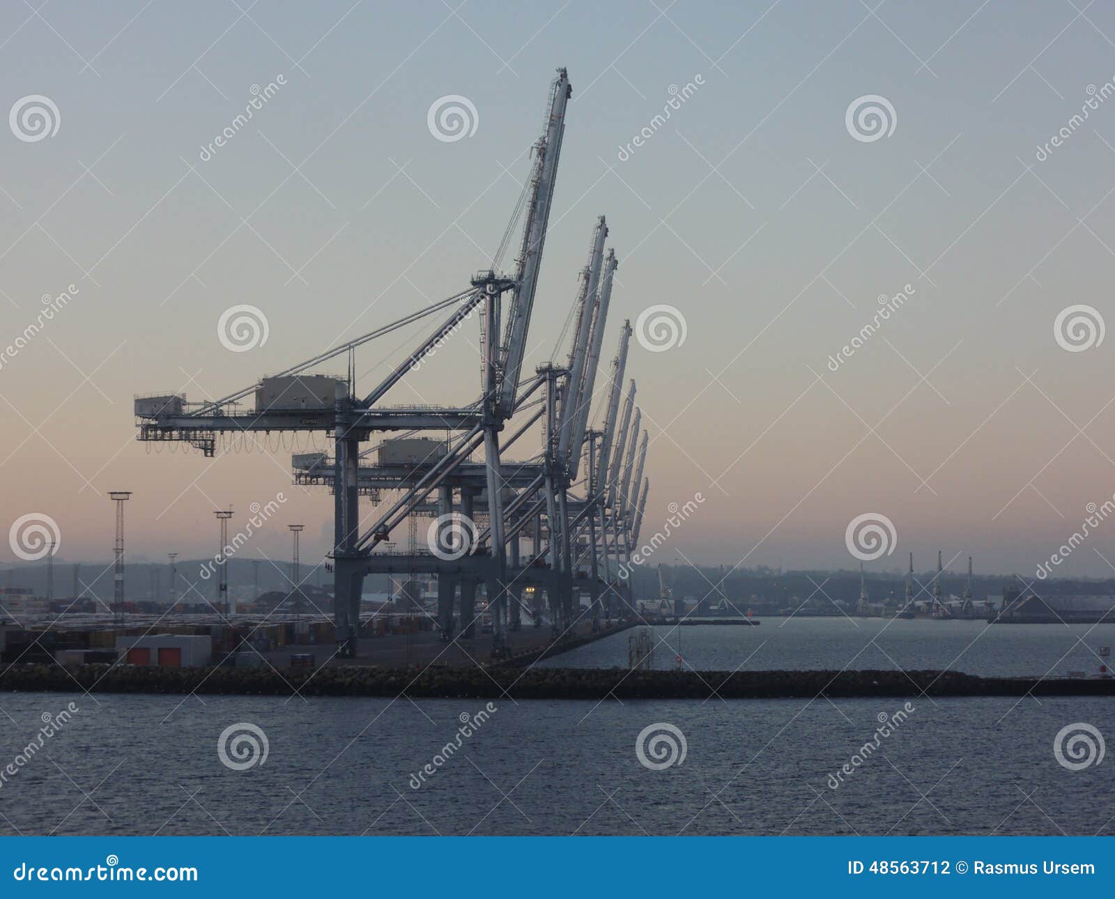 contrainer cranes at the port