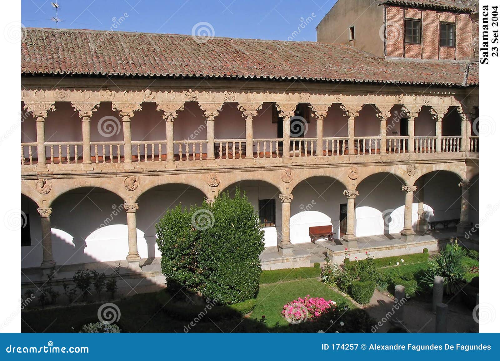 convento de las duenas claustro salamanca spain