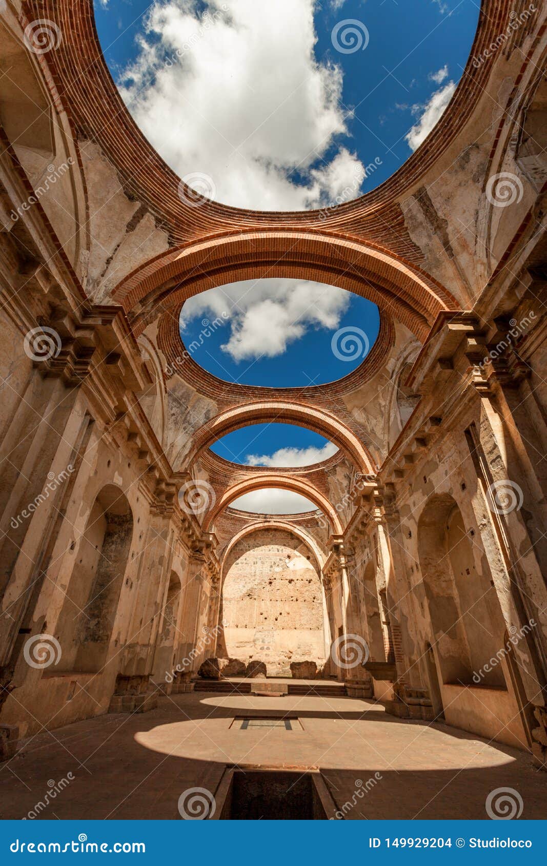 convento santa clara ruins. antigua. guatemala