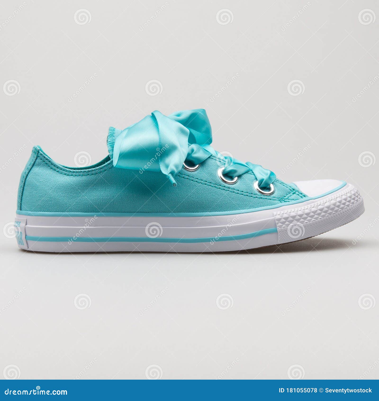 aqua green converse