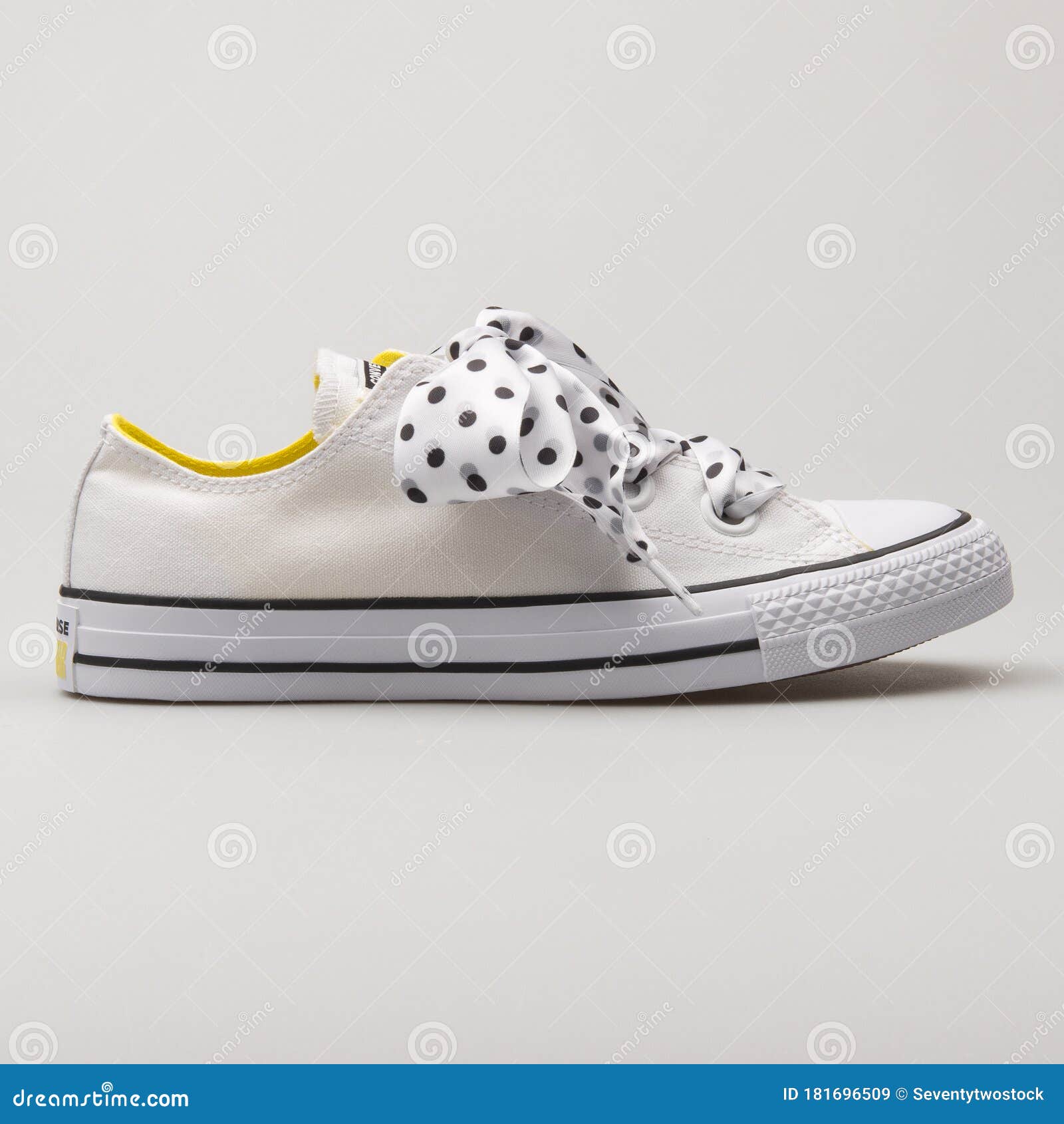 chuck taylor all star big eyelets ox