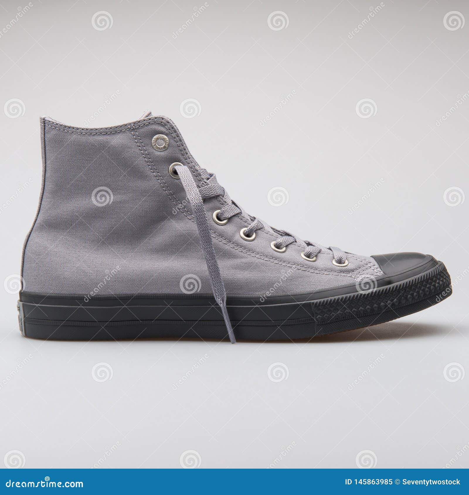 chuck 2 grey