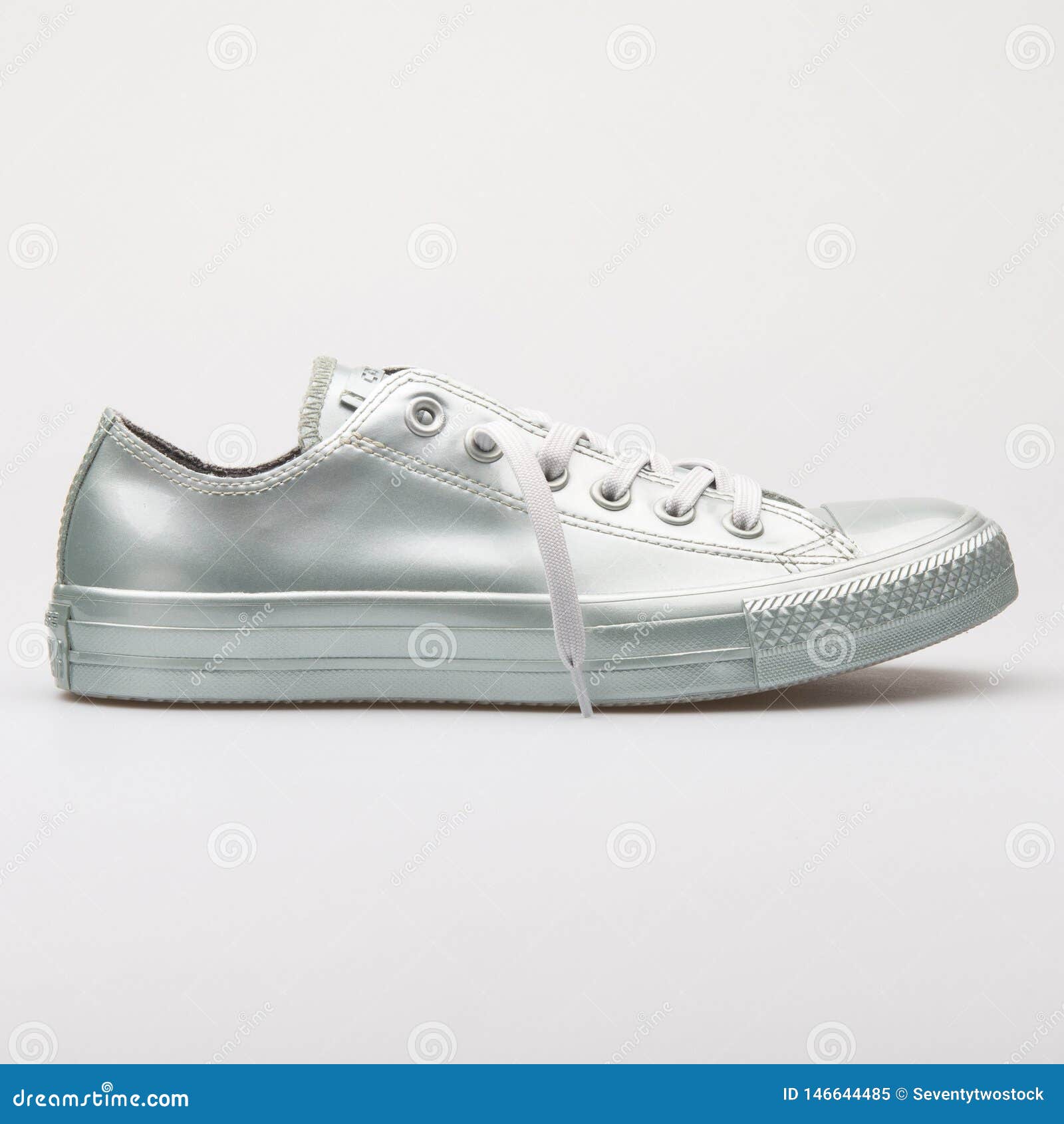 converse metallic rubber