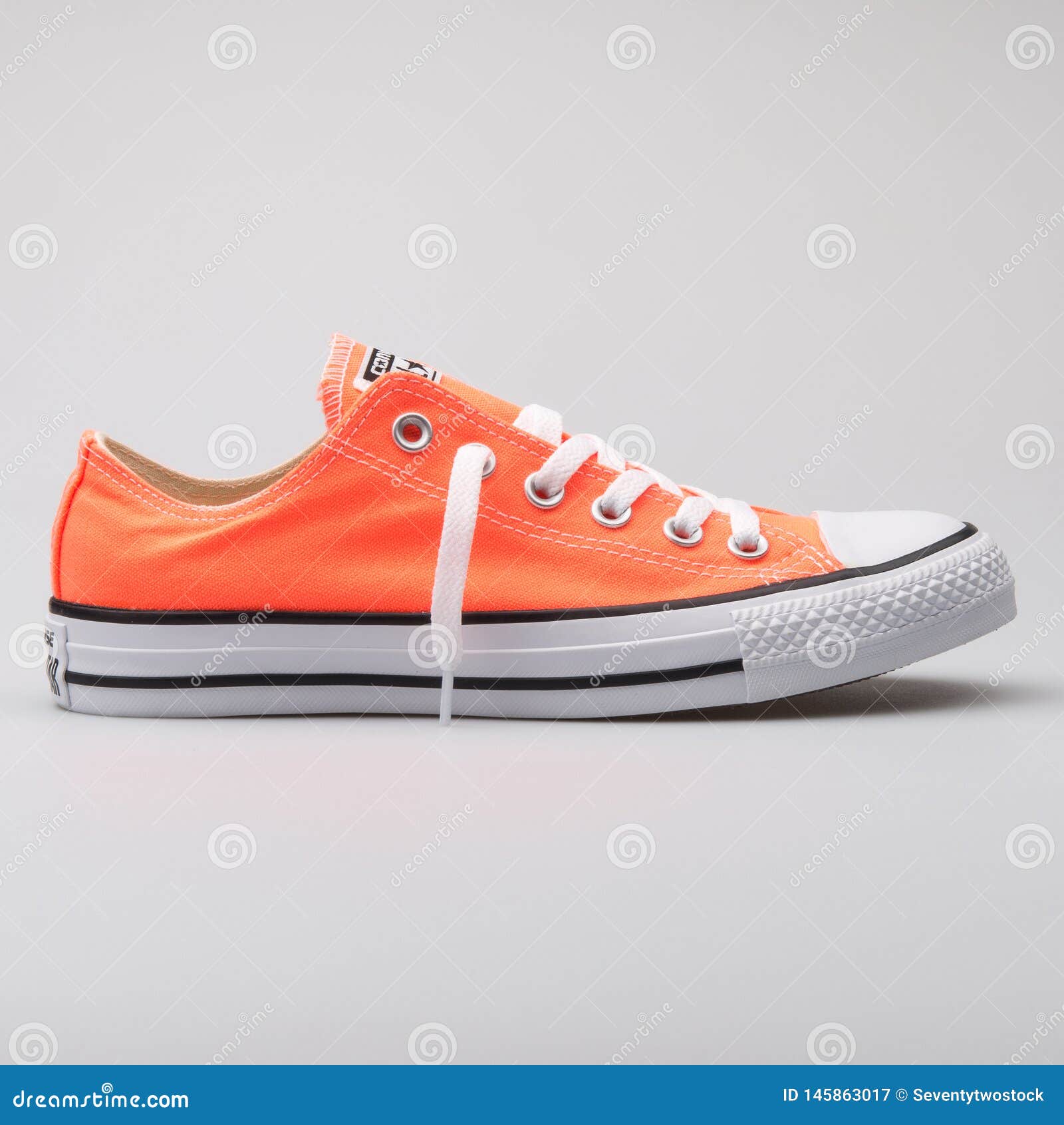 Converse Chuck Taylor All Star OX Hyper Orange Sneaker Editorial  Photography - Image of exercise, accessories: 145863017