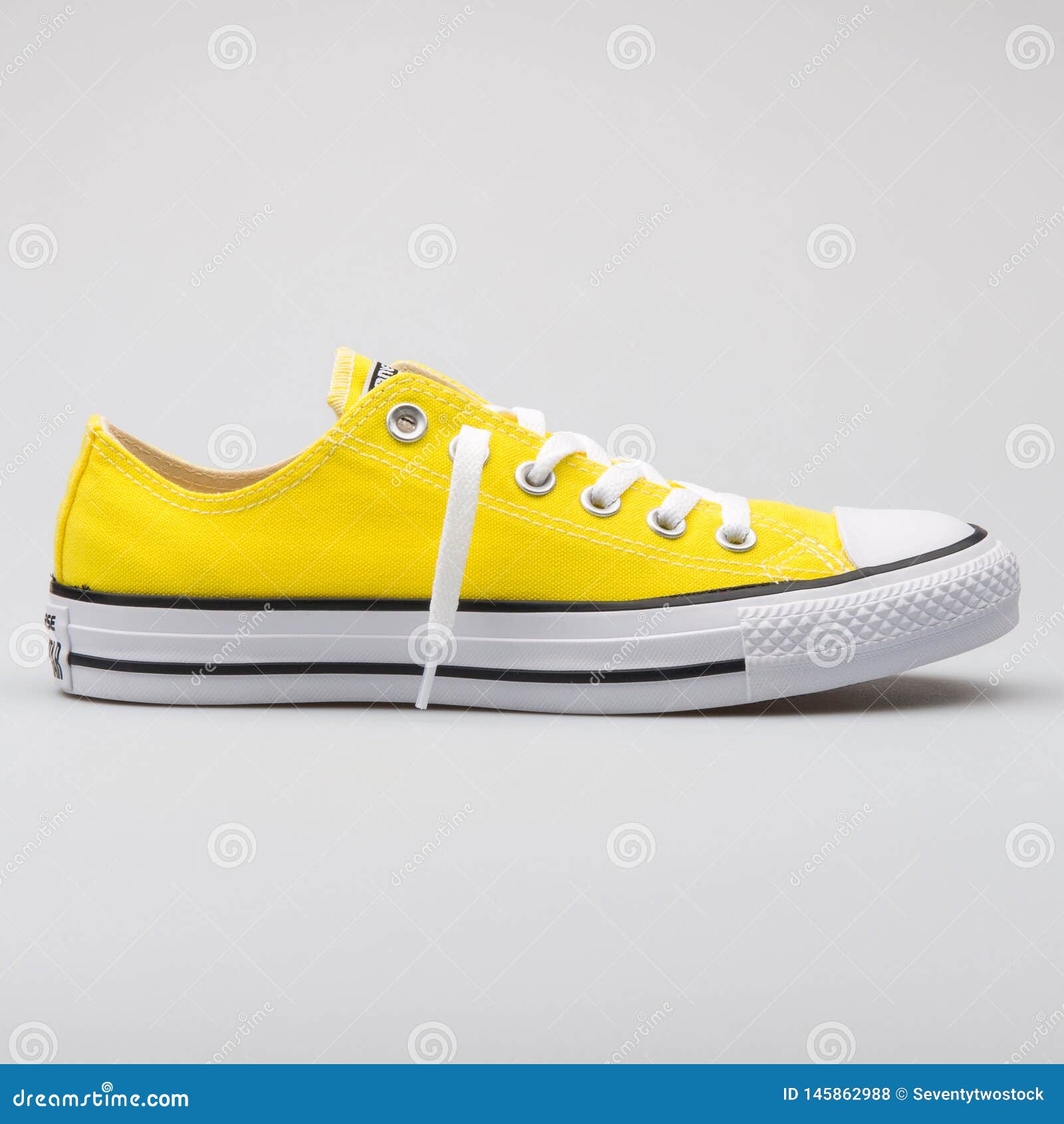 converse ox yellow