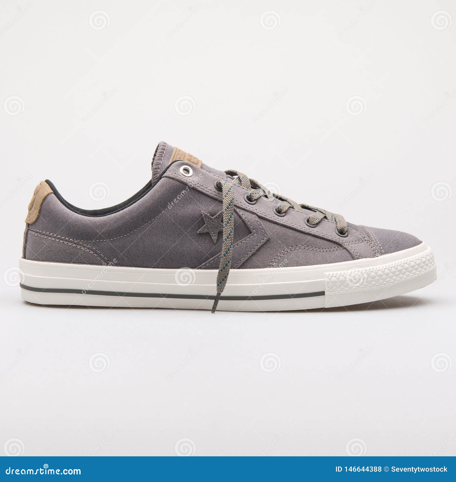 converse chuck taylor suede ox