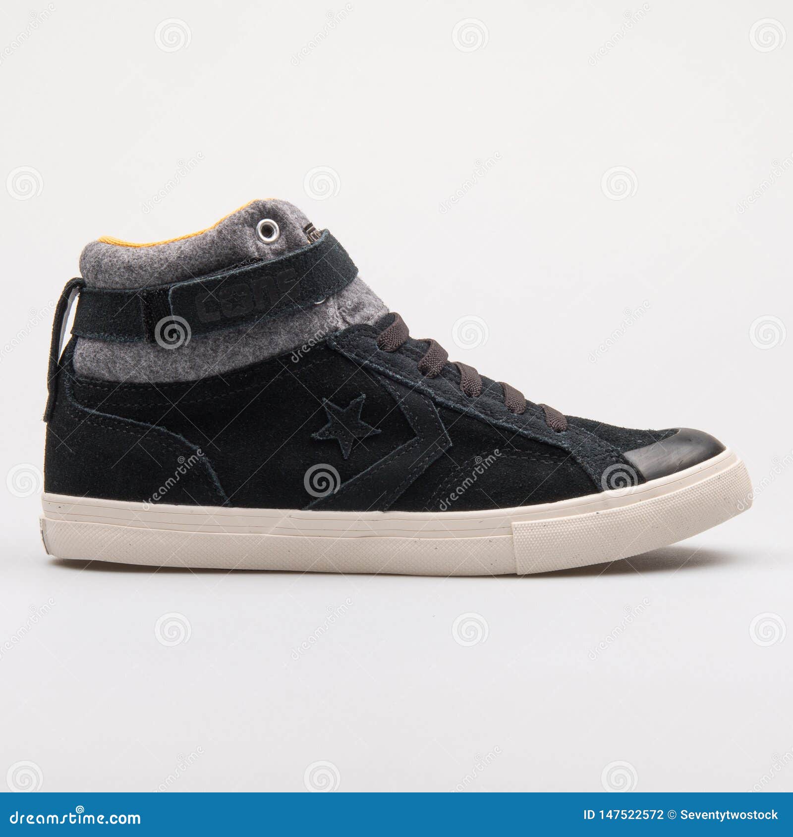 Converse Chuck Taylor All Star Pro Blaze Strap High Black Sneaker Editorial Photography - Image of color, leather: 147522572