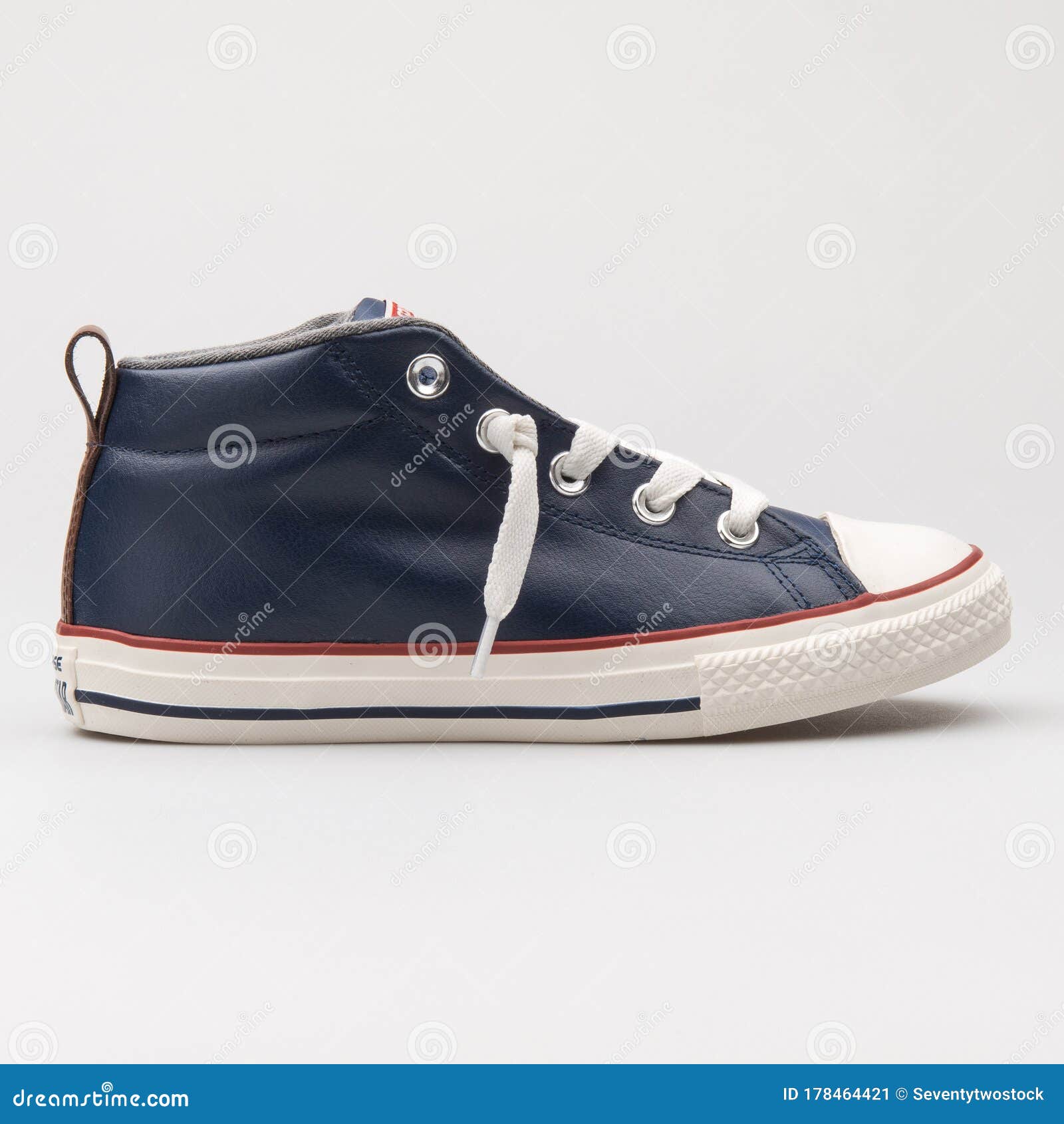 Converse Chuck Taylor All Star Street Mid Navy Blue Sneaker Editorial Photo  - Image of exercise, object: 178464421