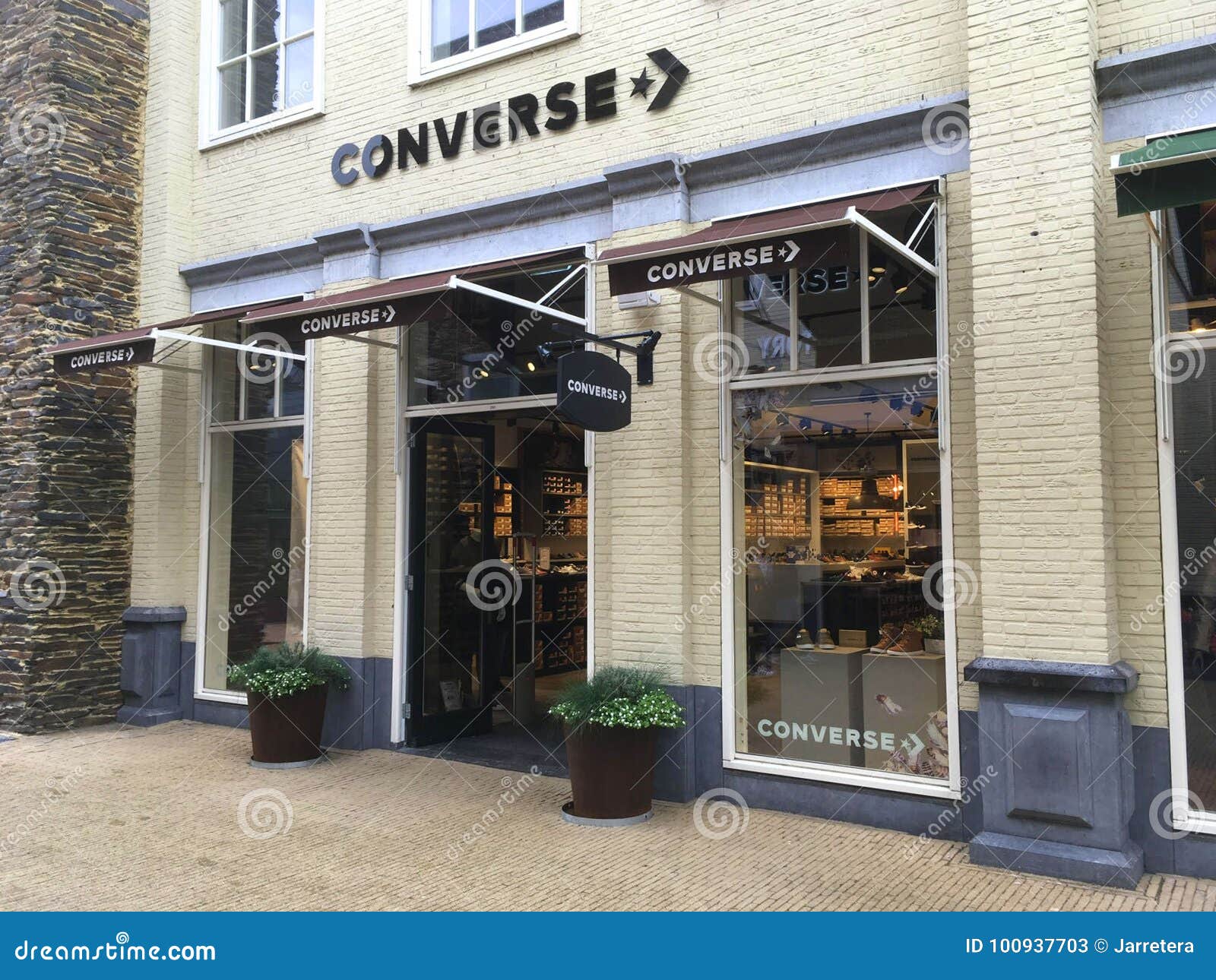 converse store europe