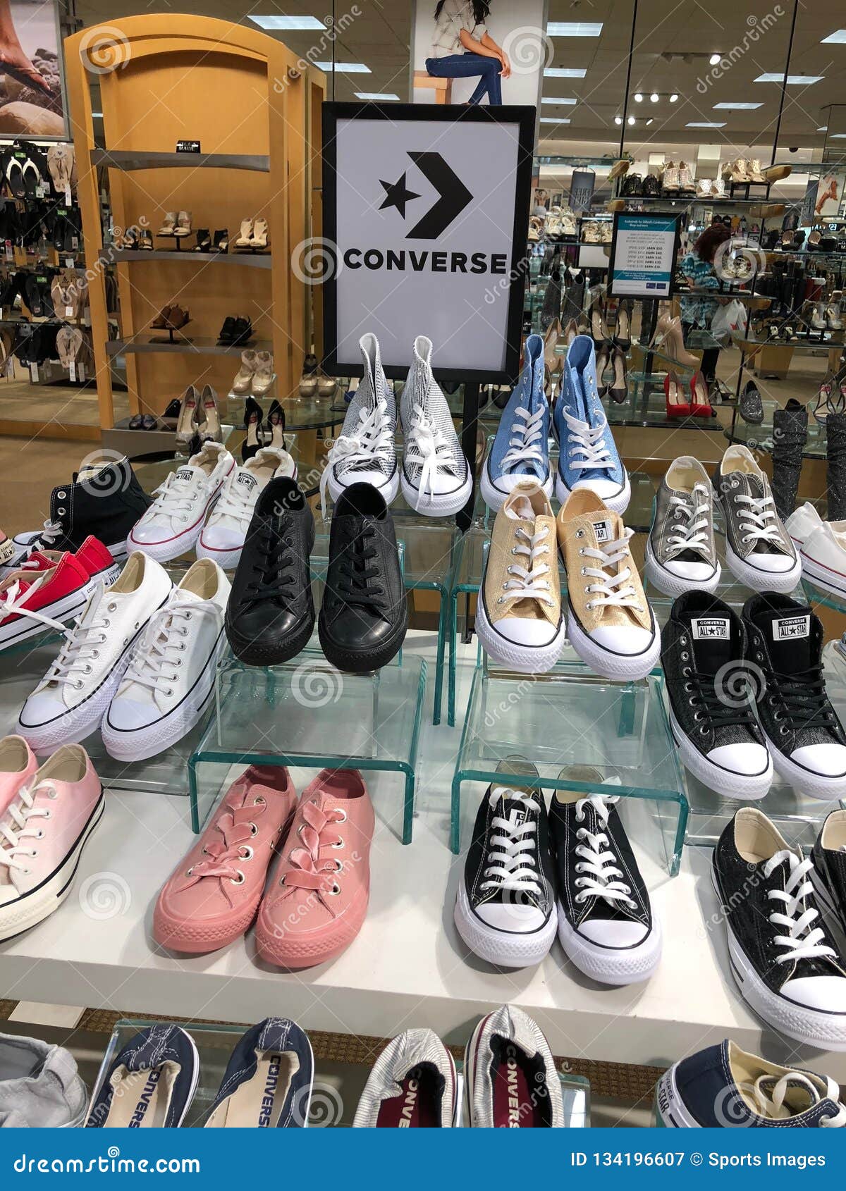 Learn about 88+ imagen converse department store - In.thptnganamst.edu.vn