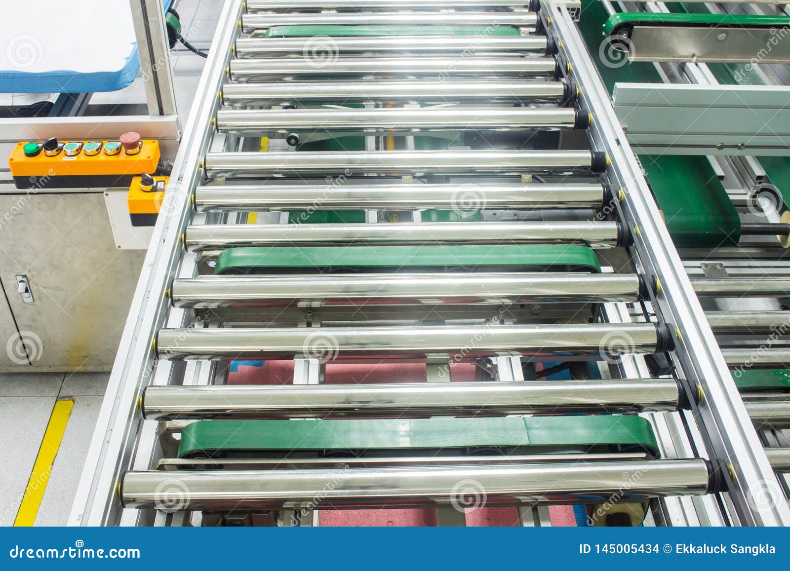 chain and conveyor