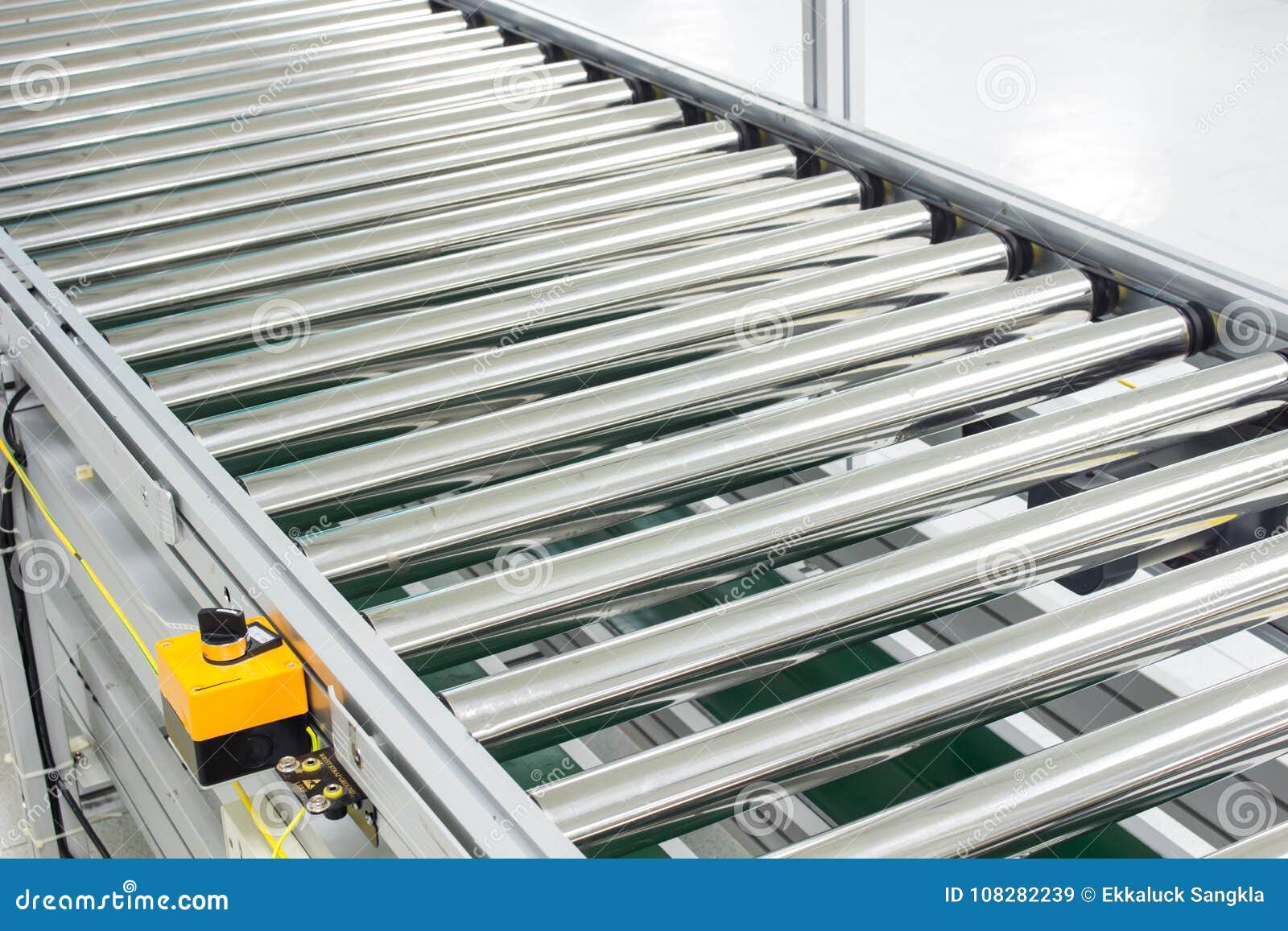 chain and conveyor