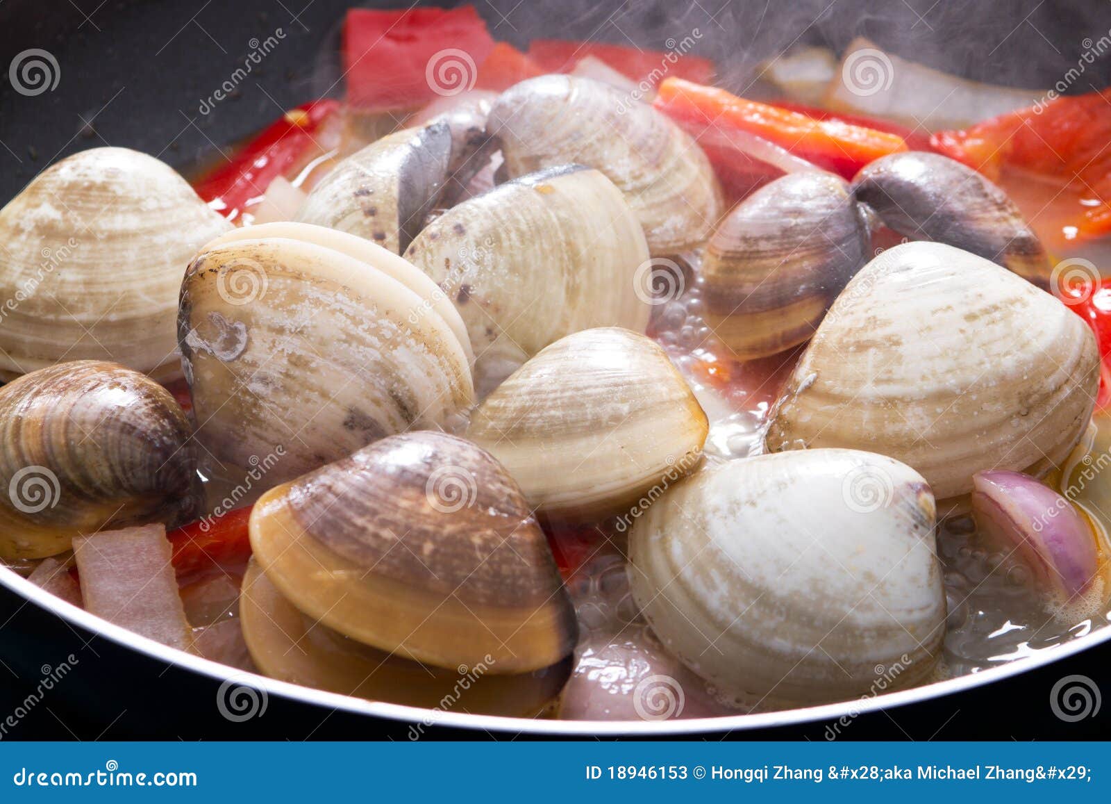 Cooking clams stock image. Image of boil, ocean, gourmet 18946153