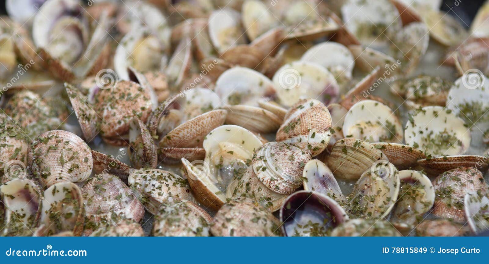 Cooking clams stock image. Image of cooking, fresh, ingredient 78815849