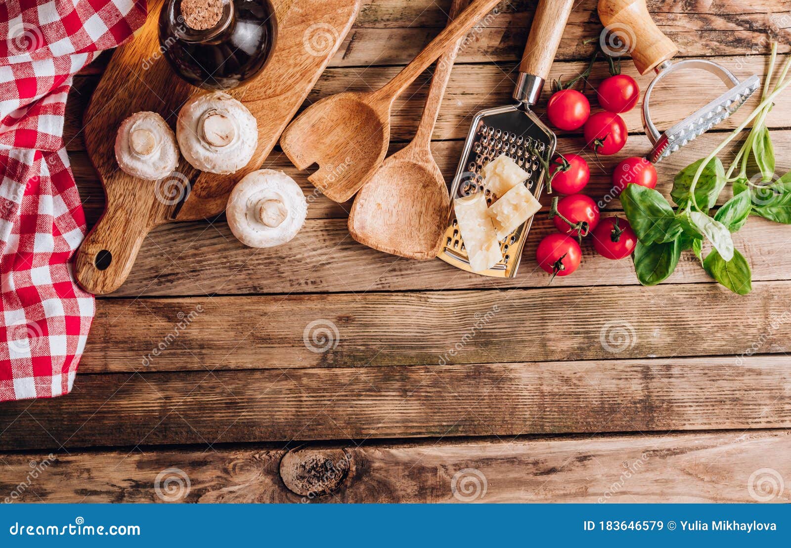 italian traditional cooking tools