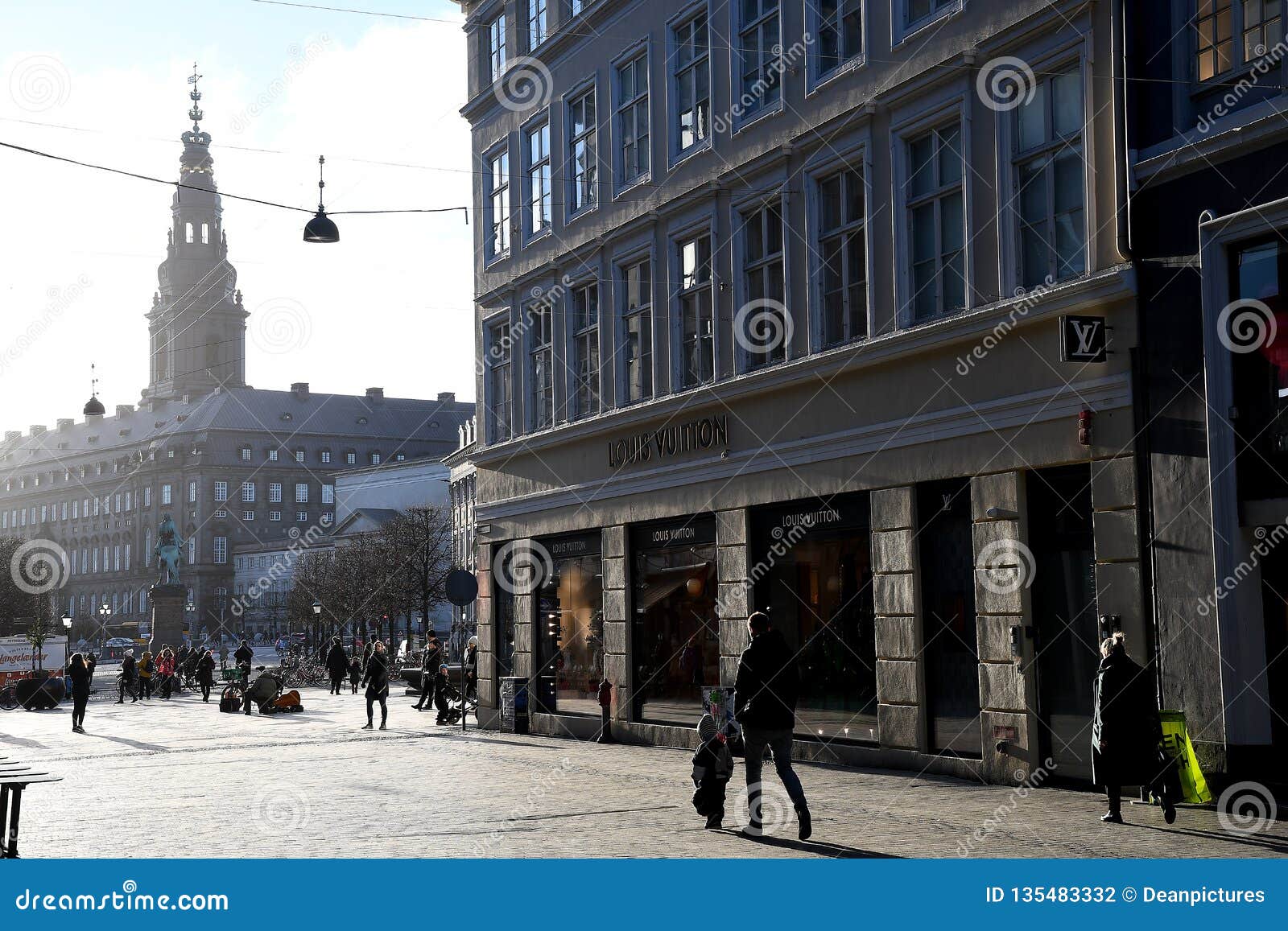 LOUIS LUXURY STORE in COPENHAGEN DENMARK Editorial Photography - Image of europa, vuitton: 135483332