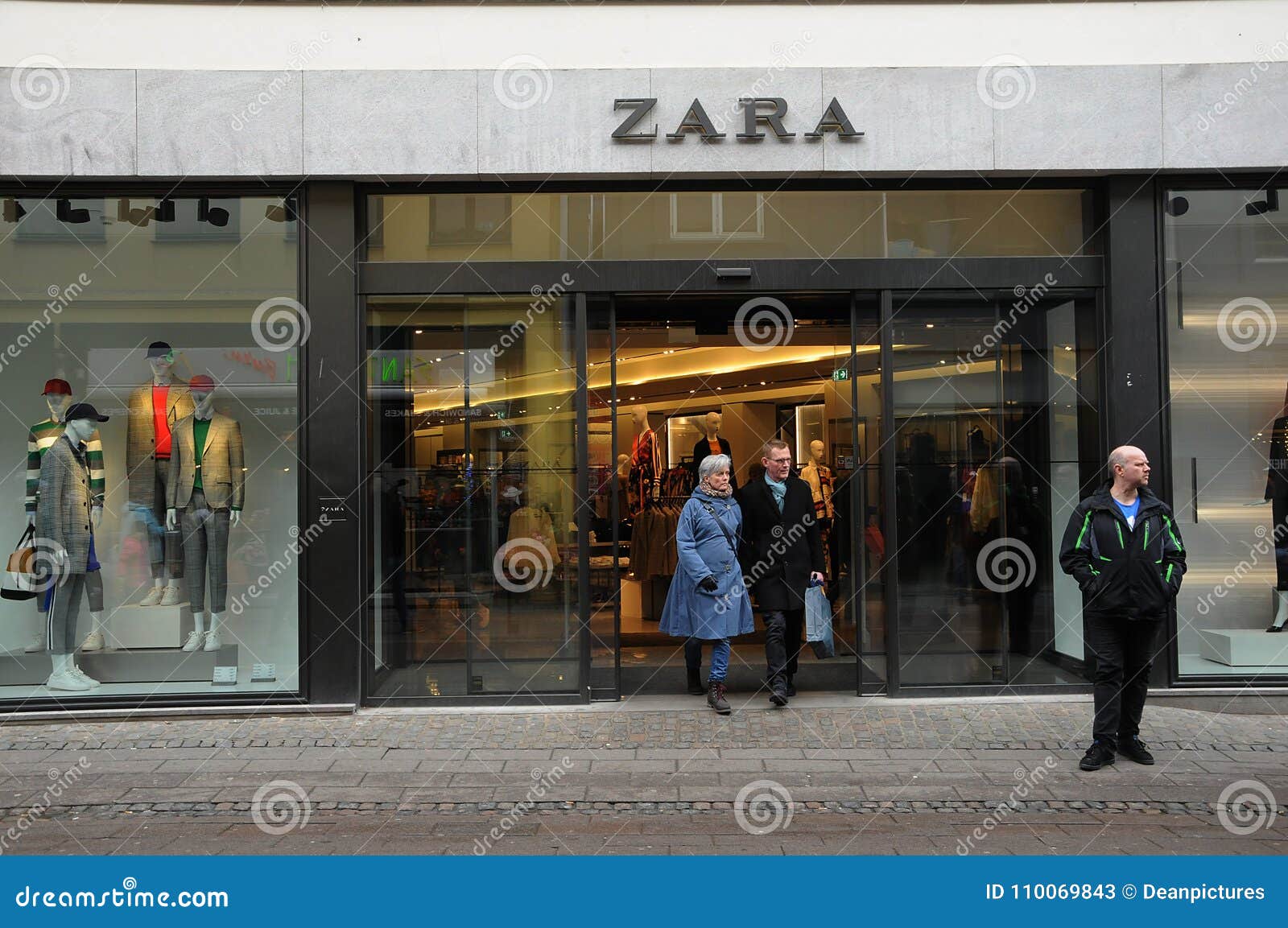 ZARA RETAIL STORE in COPENHAGEN DENMARK Editorial Stock Photo - Image ...