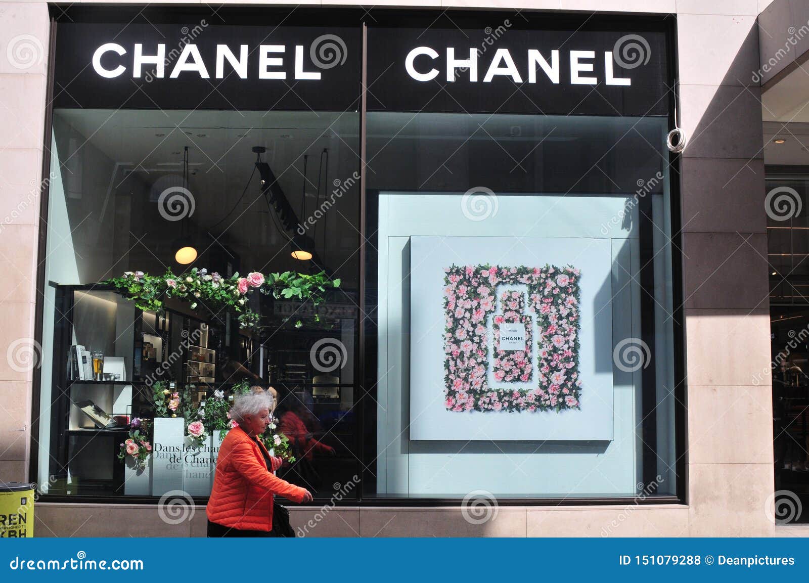 CHANEL PERFUME STORE in COPENHAGEN DENMARK Editorial Stock Photo ...