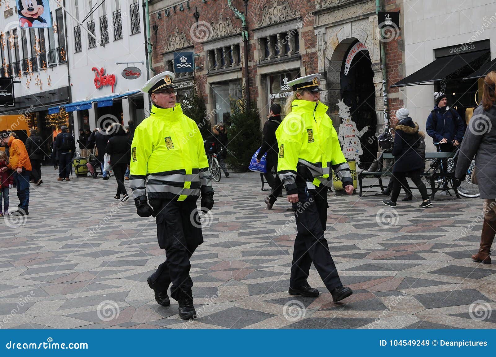 DANISH POLICE PATROL on STROEGET COPENHAGEN Editorial Stock Image - Image  of black, police: 104549249