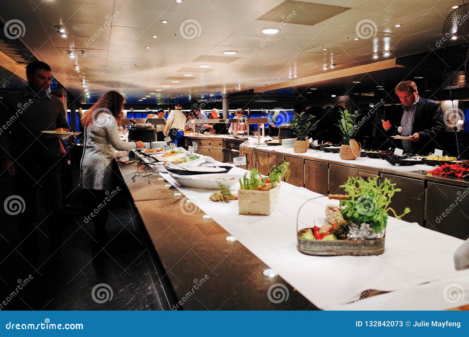 Forurenet til stede Logisk Buffet Restaurant at DFDS Crown Ferry from Copenhagen To Oslo. Editorial  Stock Photo - Image of fresh, macro: 132842073