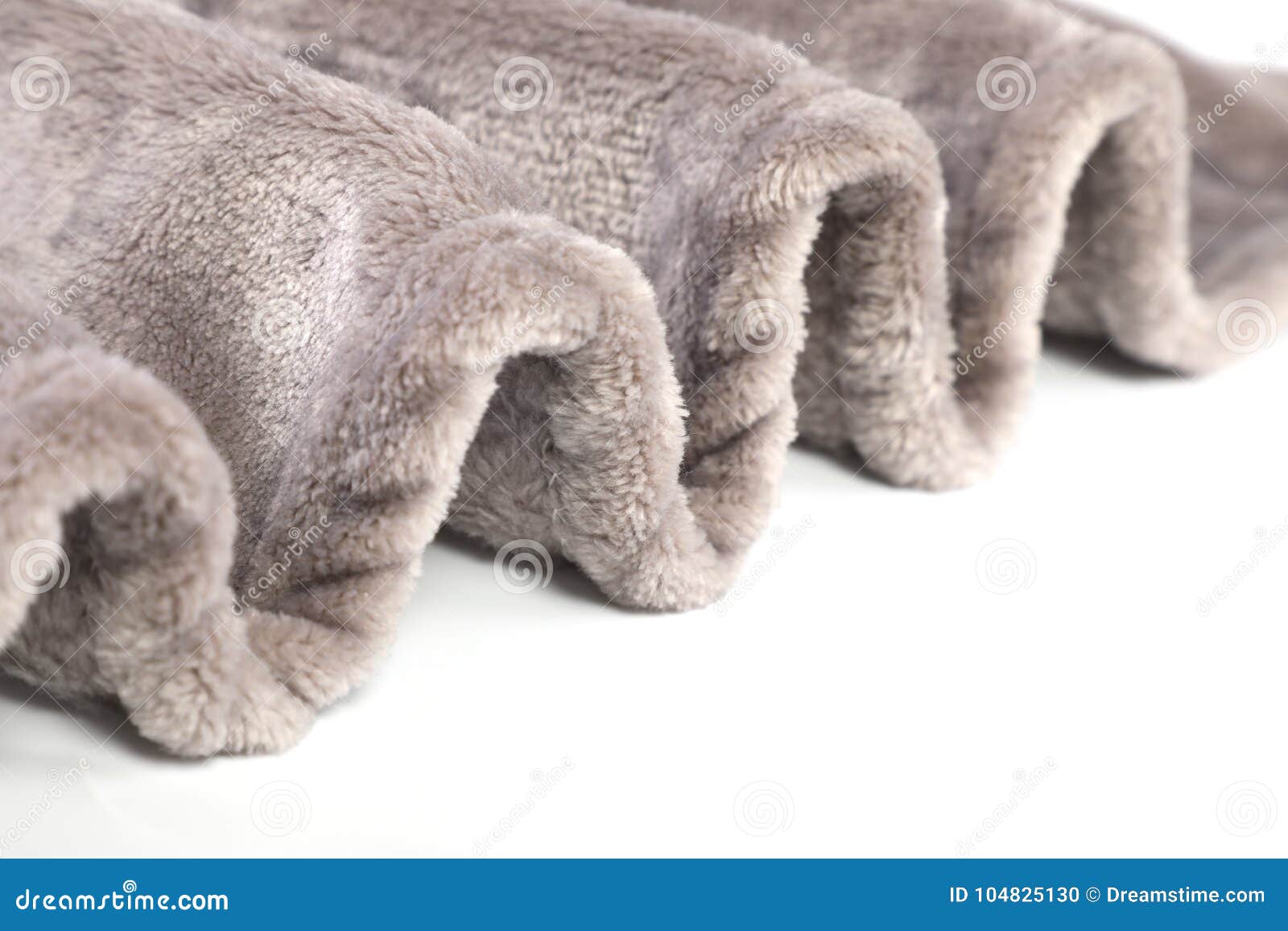 Coperta Pelosa Dell'animale Domestico Caldo Di Inverno Fotografia Stock -  Immagine di marrone, caldo: 104825130